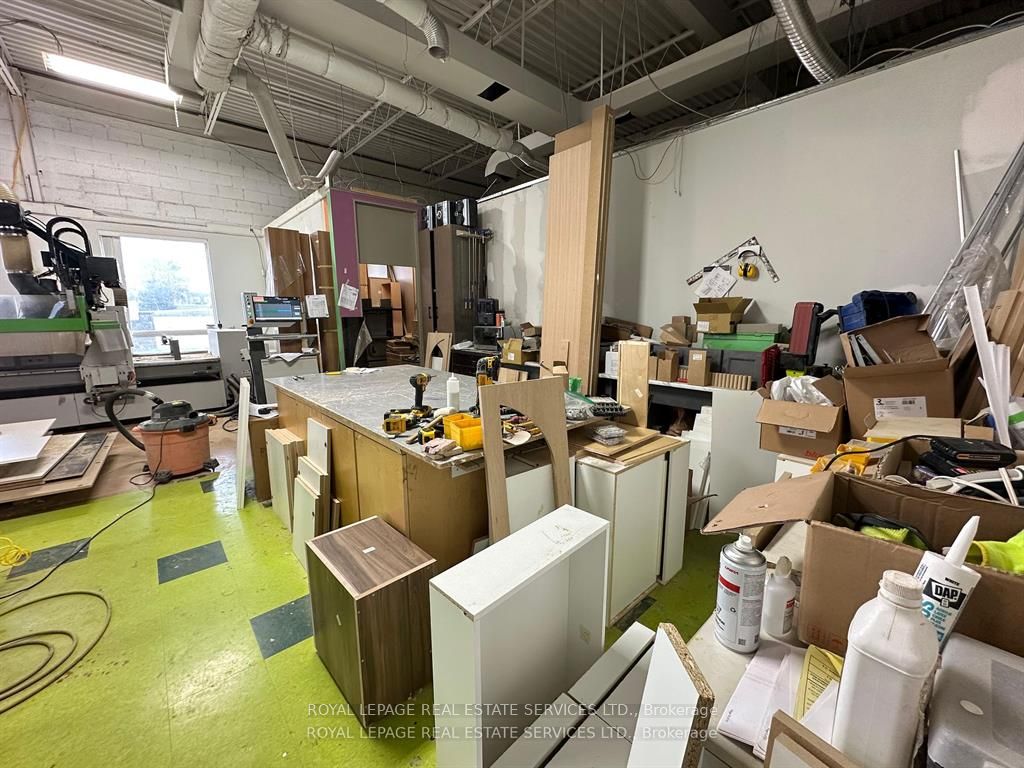 3279 Lenworth Drive A Property Photo 7