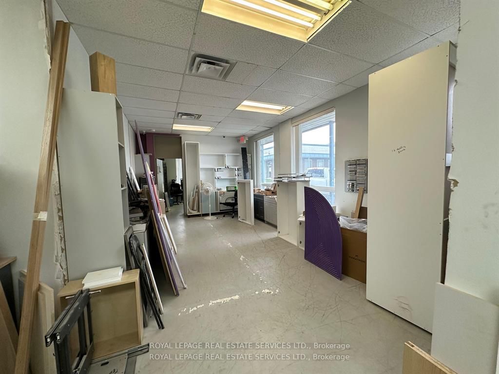 3279 Lenworth Drive A Property Photo 10