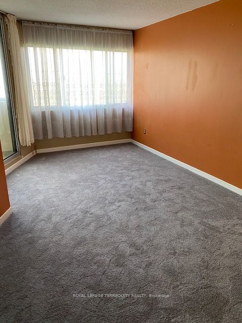 #604 - 50 Elm Drive Property Photo 13