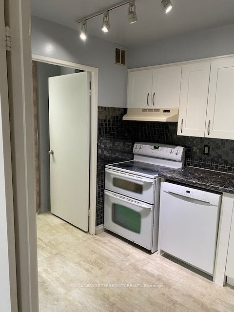#604 - 50 Elm Drive Property Photo 18