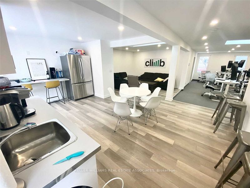 #second Floor - 82 Lakeshore Road Property Photo 2