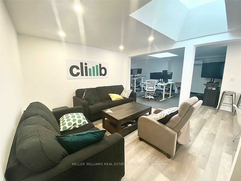 #second Floor - 82 Lakeshore Road Property Photo 7