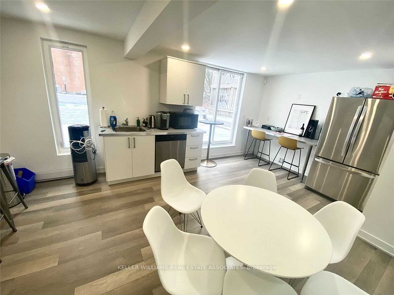 #second Floor - 82 Lakeshore Road Property Photo 8