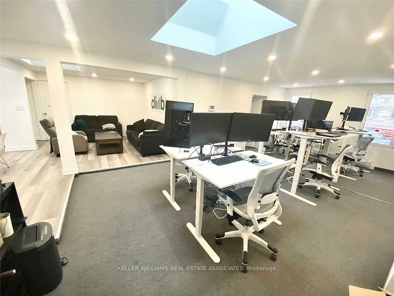 #second Floor - 82 Lakeshore Road Property Photo 9