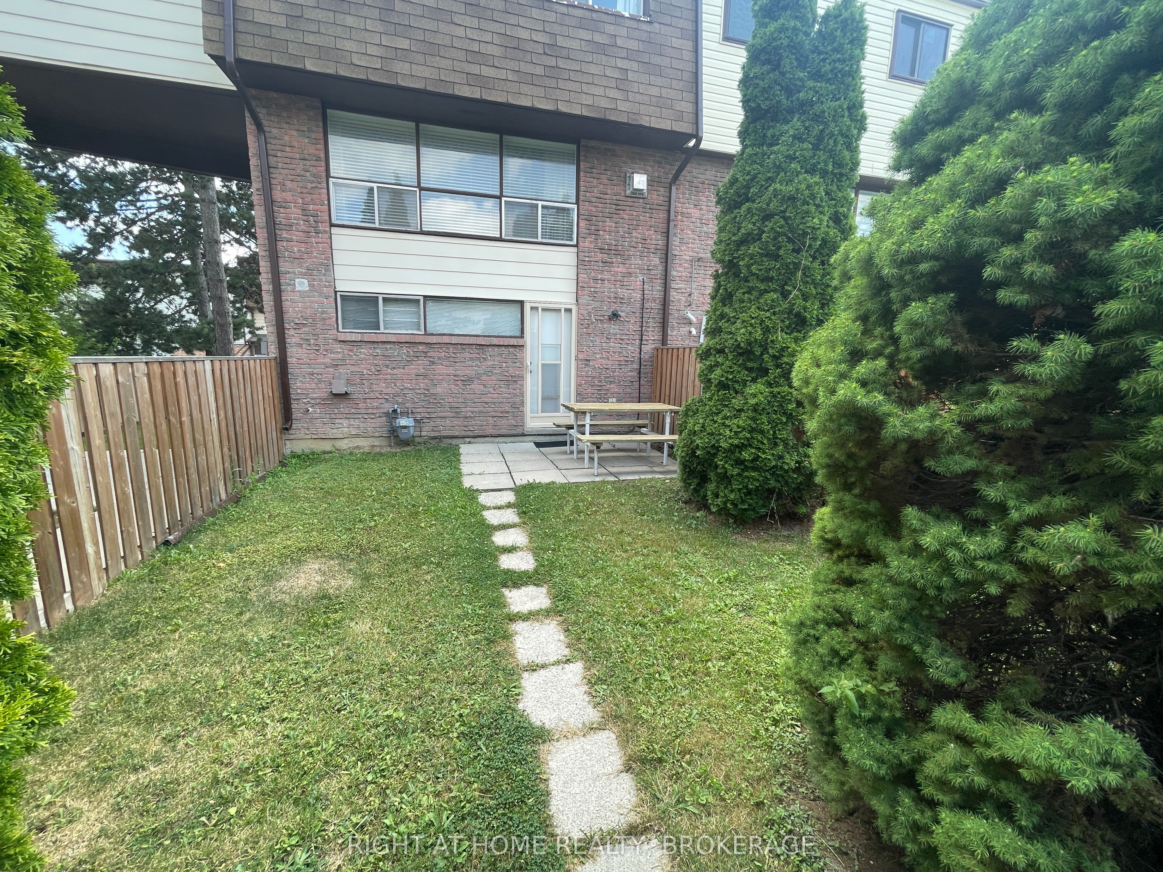 180 Mississauga Valley Boulevard 140 Property Photo 31