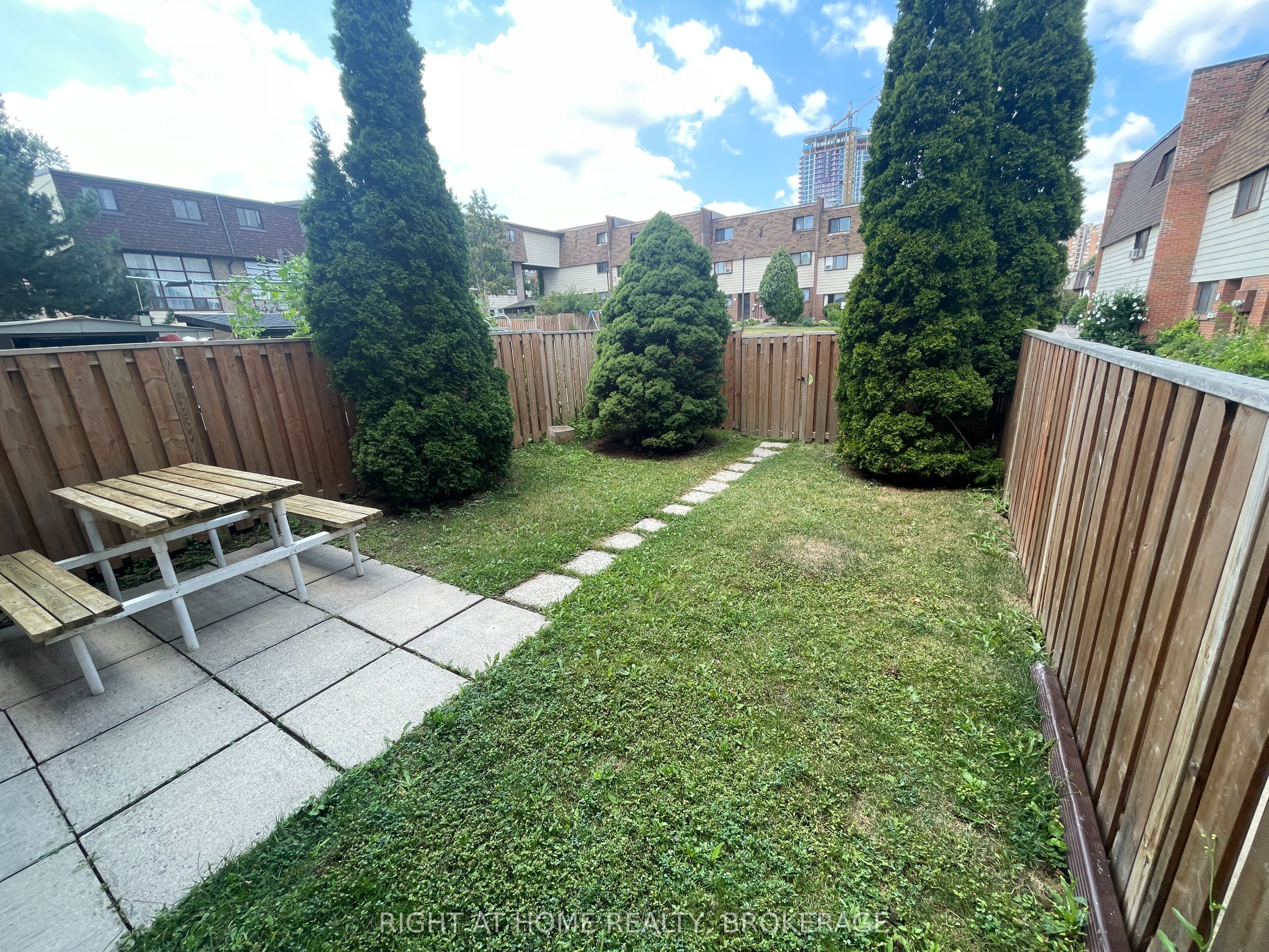 180 Mississauga Valley Boulevard 140 Property Photo 33