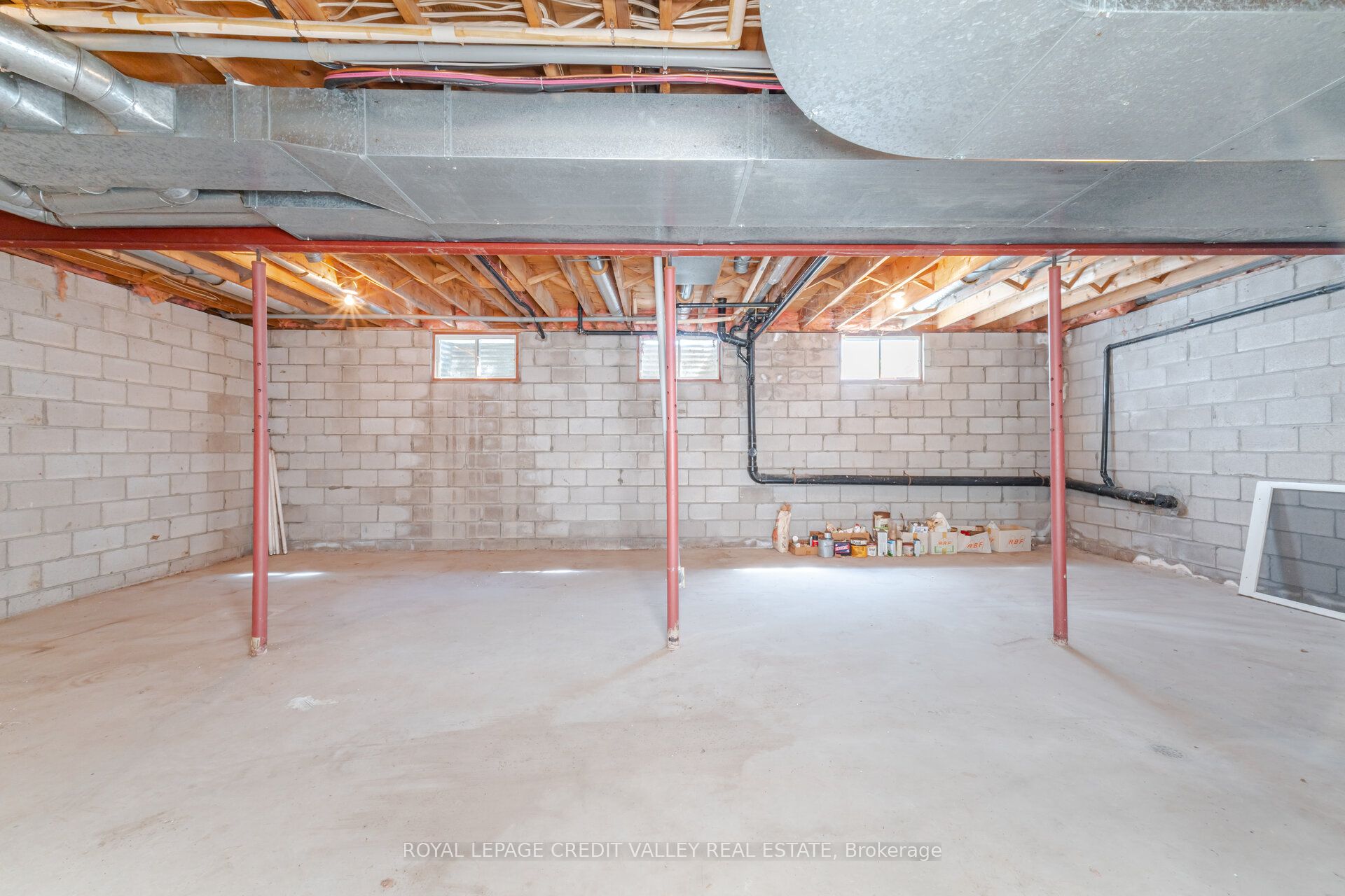 17940 Airport Road Property Photo 27