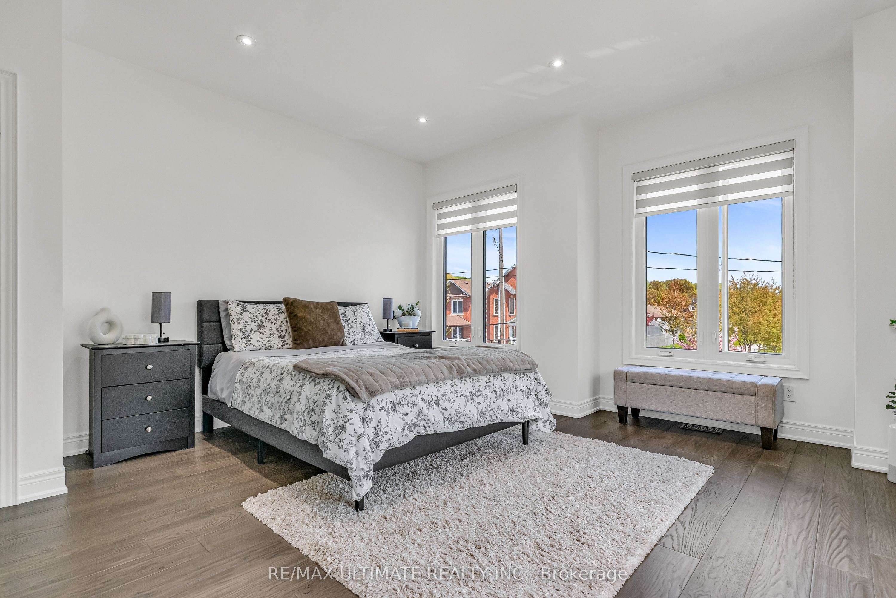 420 Harvie Avenue Property Photo 18