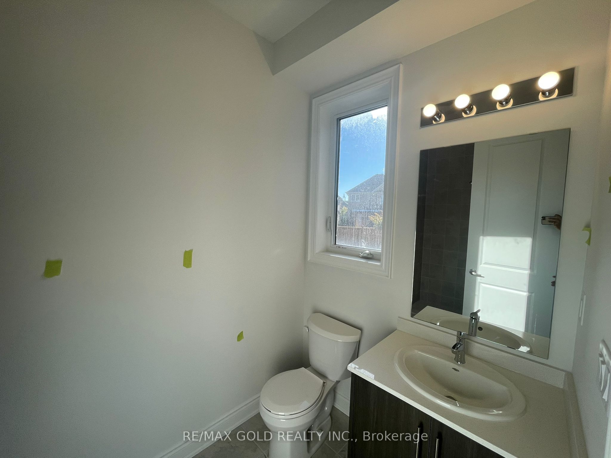 31 Dolomite Drive Property Photo 7