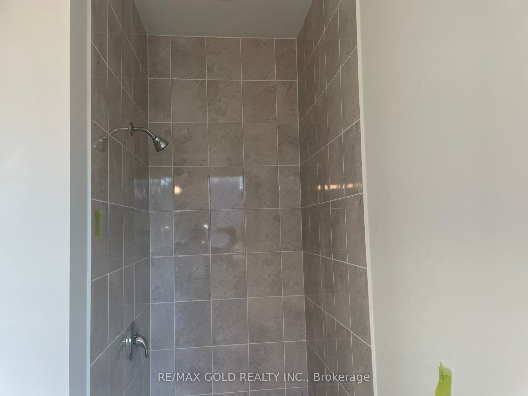 31 Dolomite Drive Property Photo 9