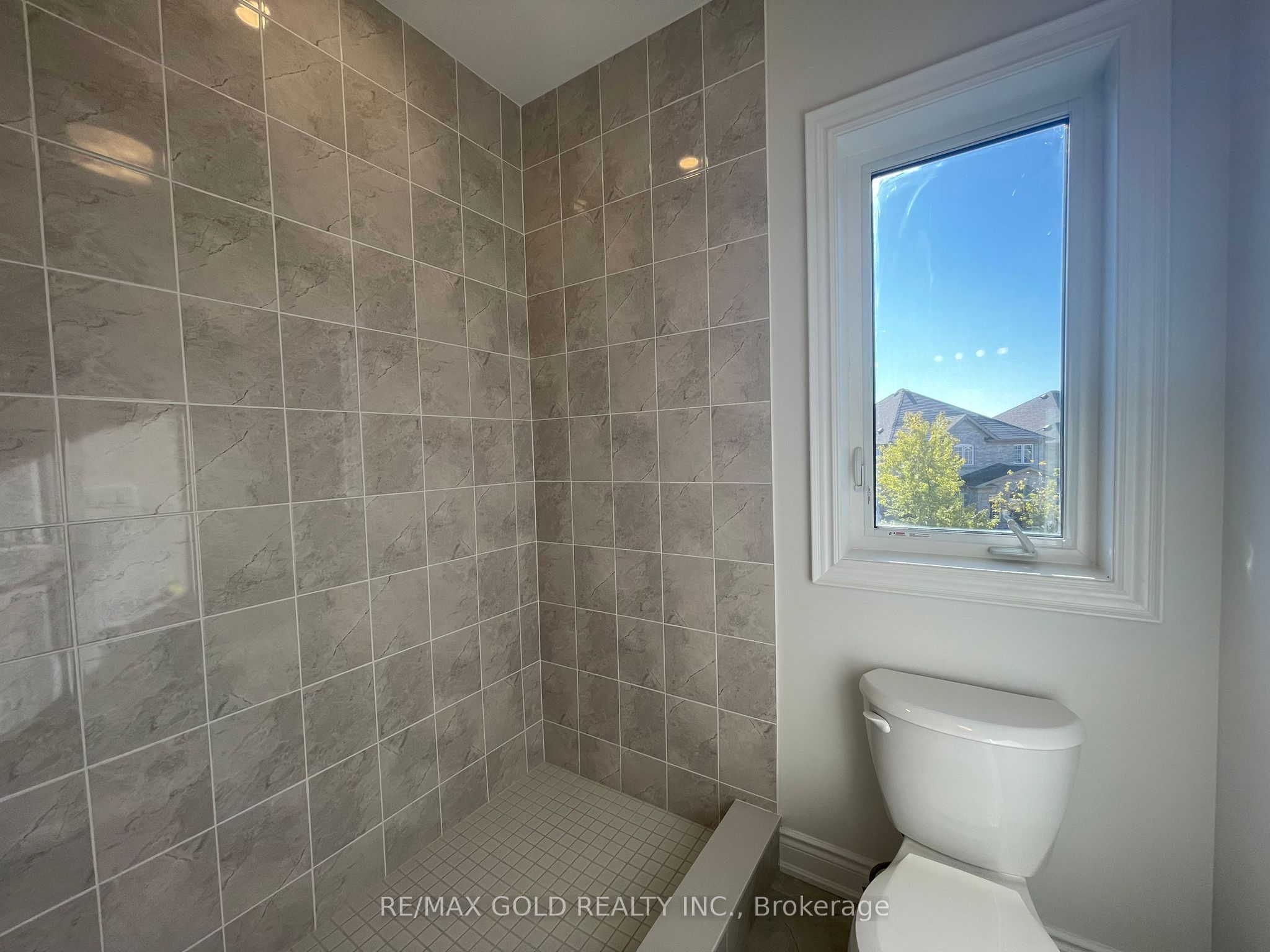 31 Dolomite Drive Property Photo 23