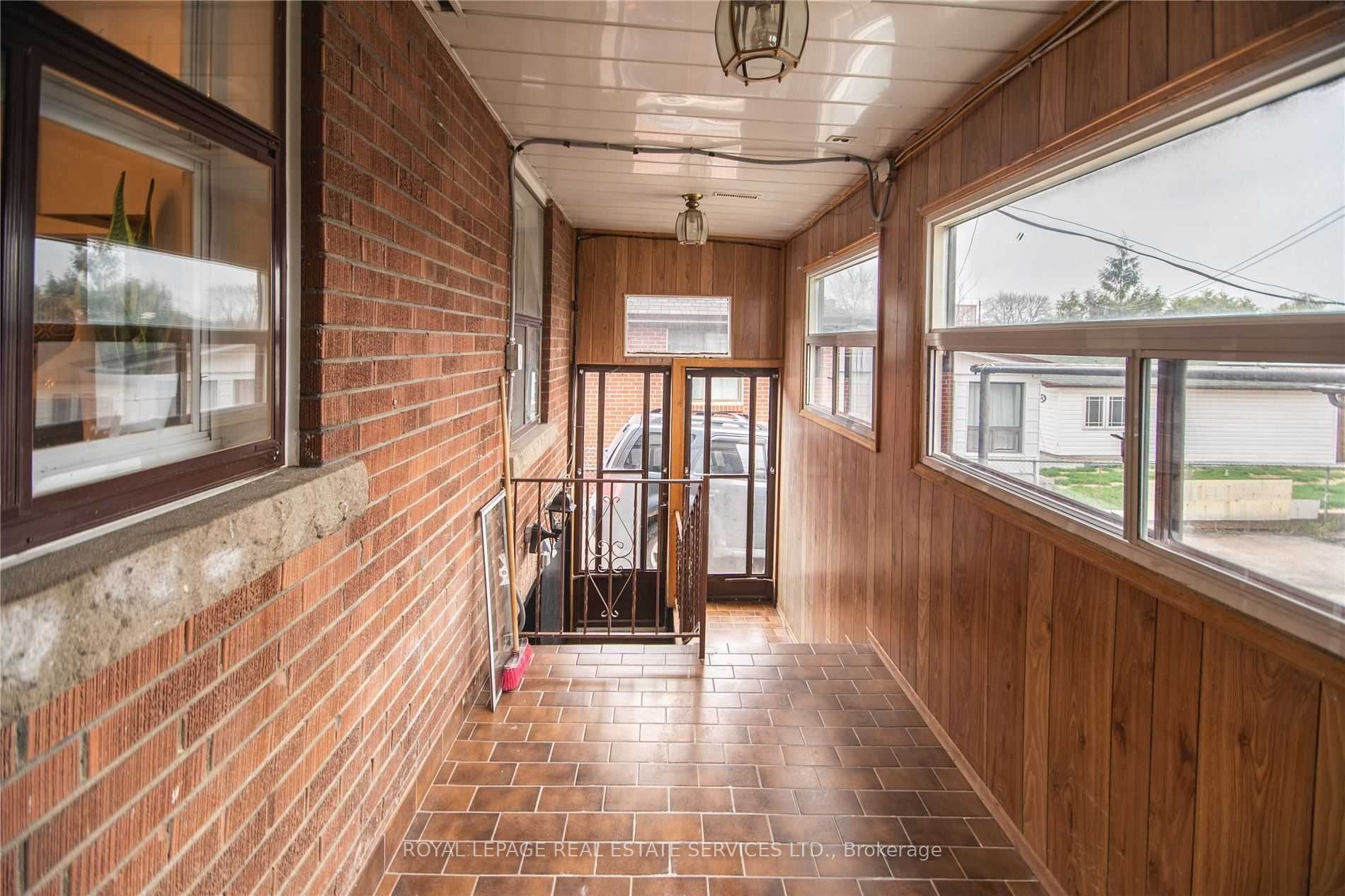 1010 Caledonia Road Property Photo 28