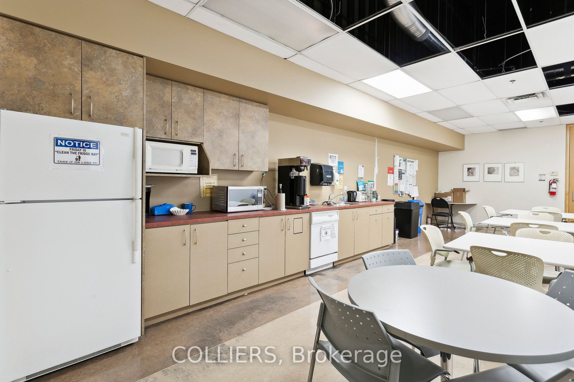 460 Admiral Boulevard Opt 2 Property Photo 15