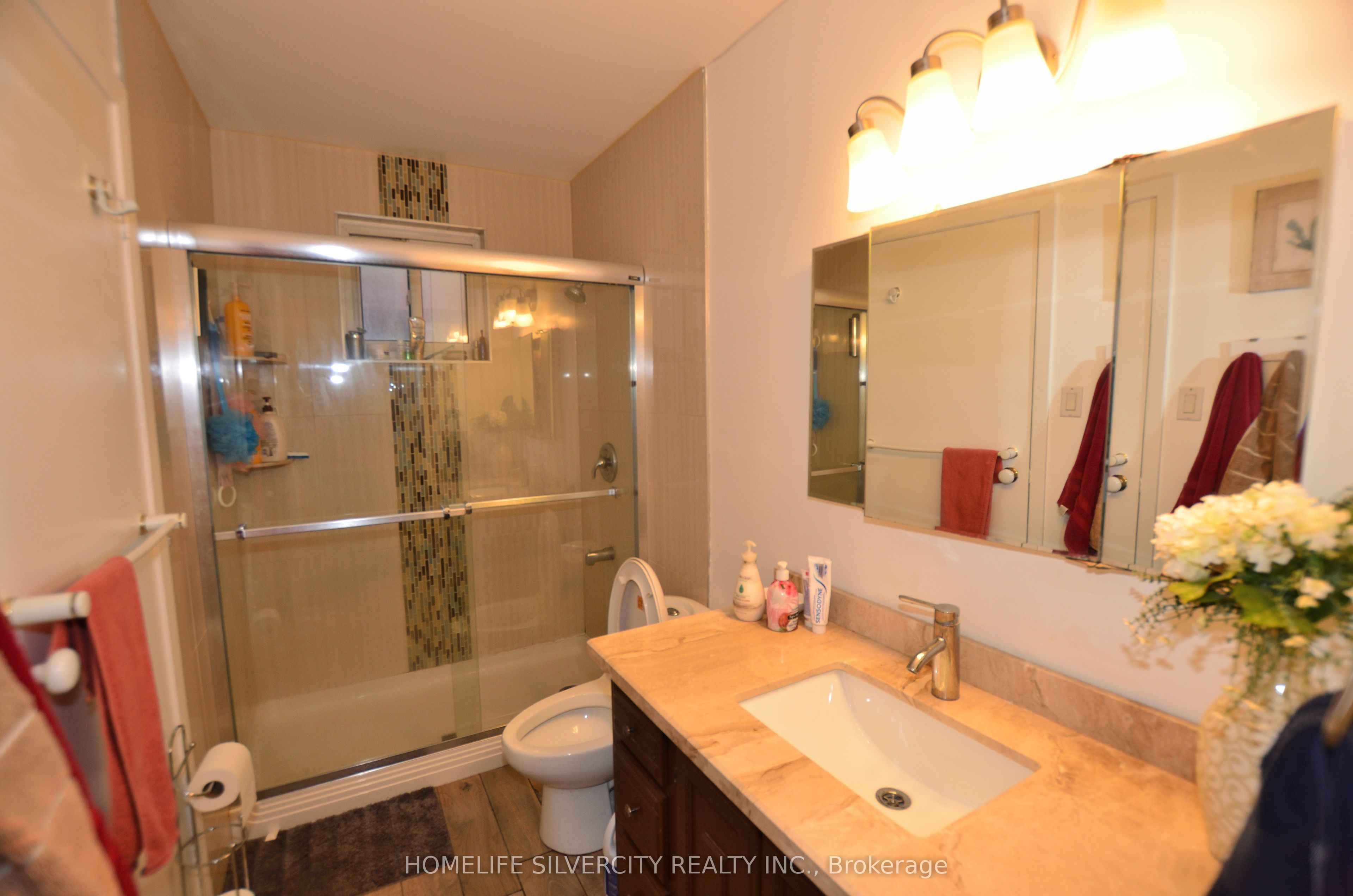35 Geneva Crescent Property Photo 21