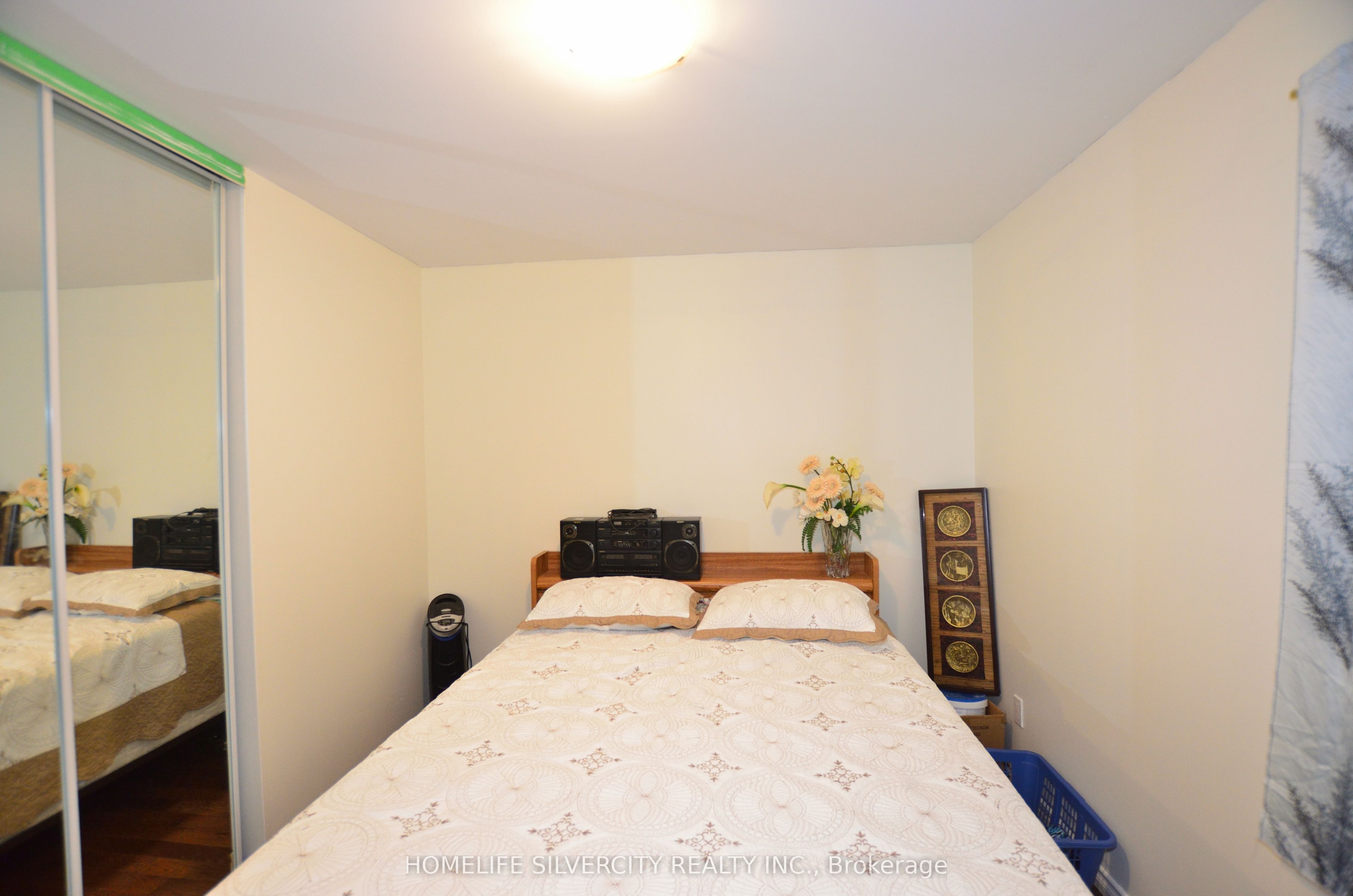 35 Geneva Crescent Property Photo 28