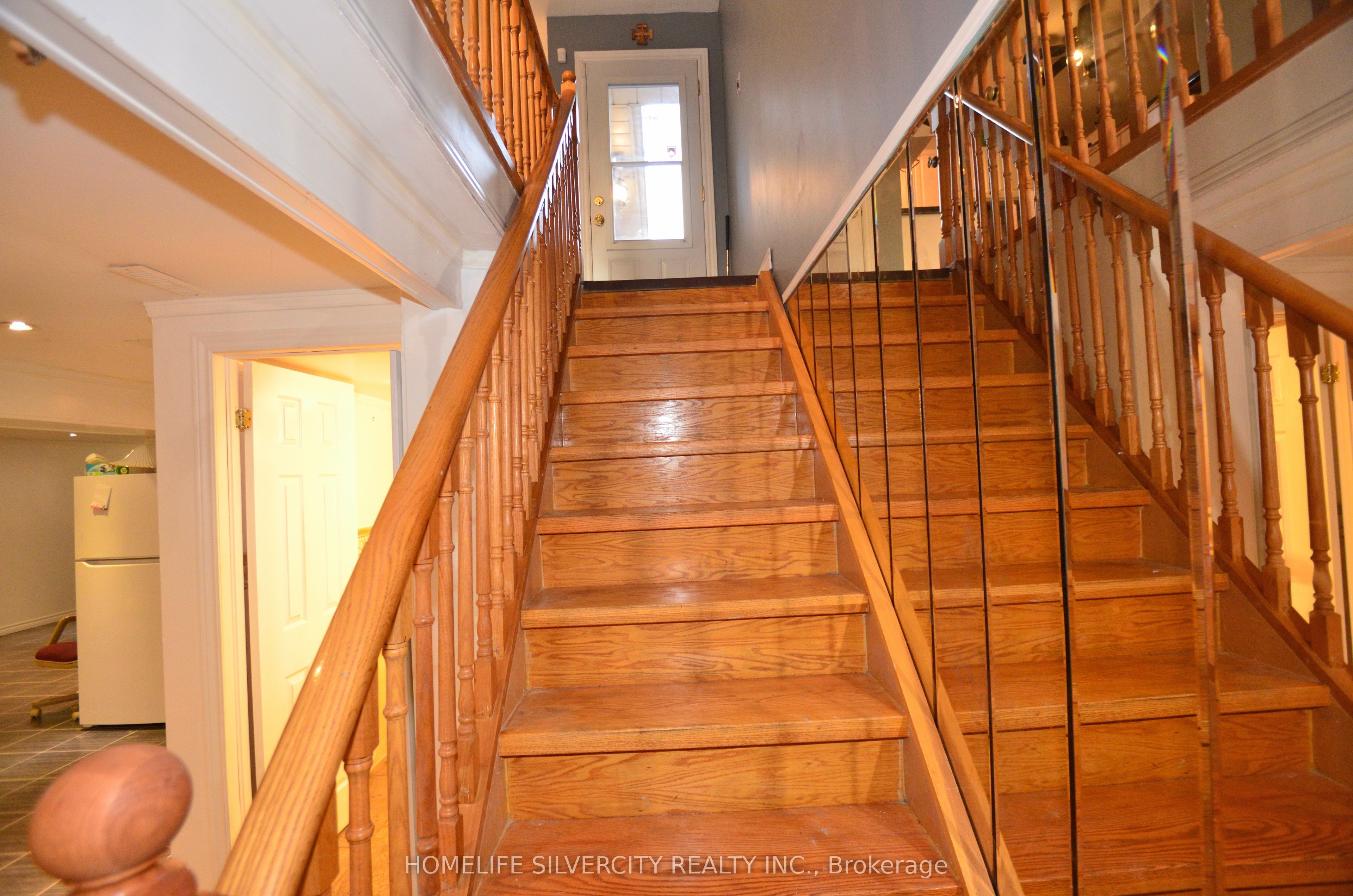 35 Geneva Crescent Property Photo 34