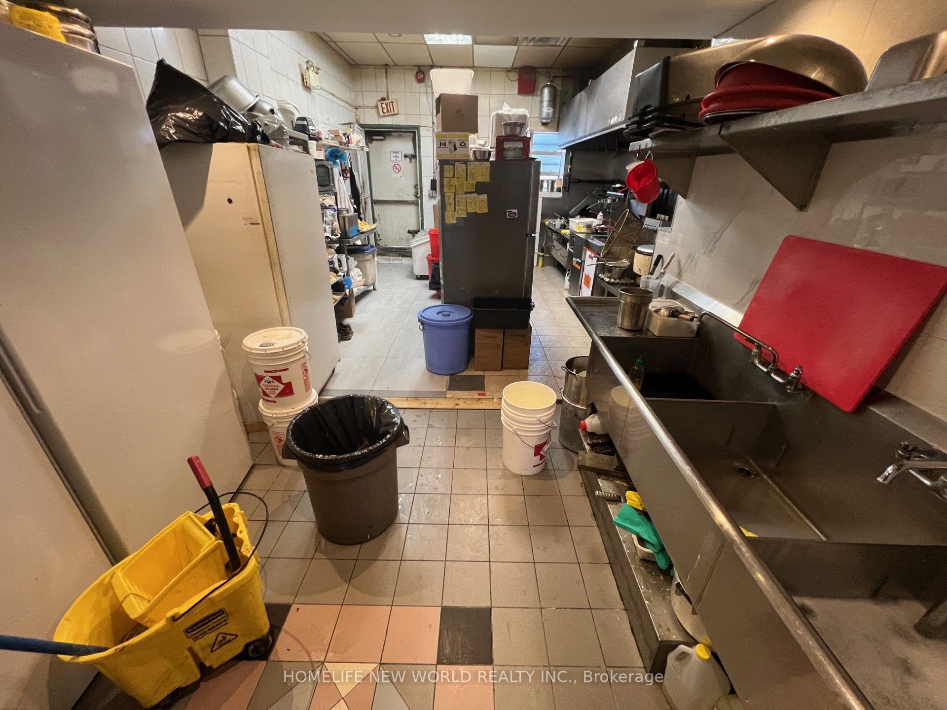 1662 Eglinton Avenue W Gnd+bmt Property Photo 10