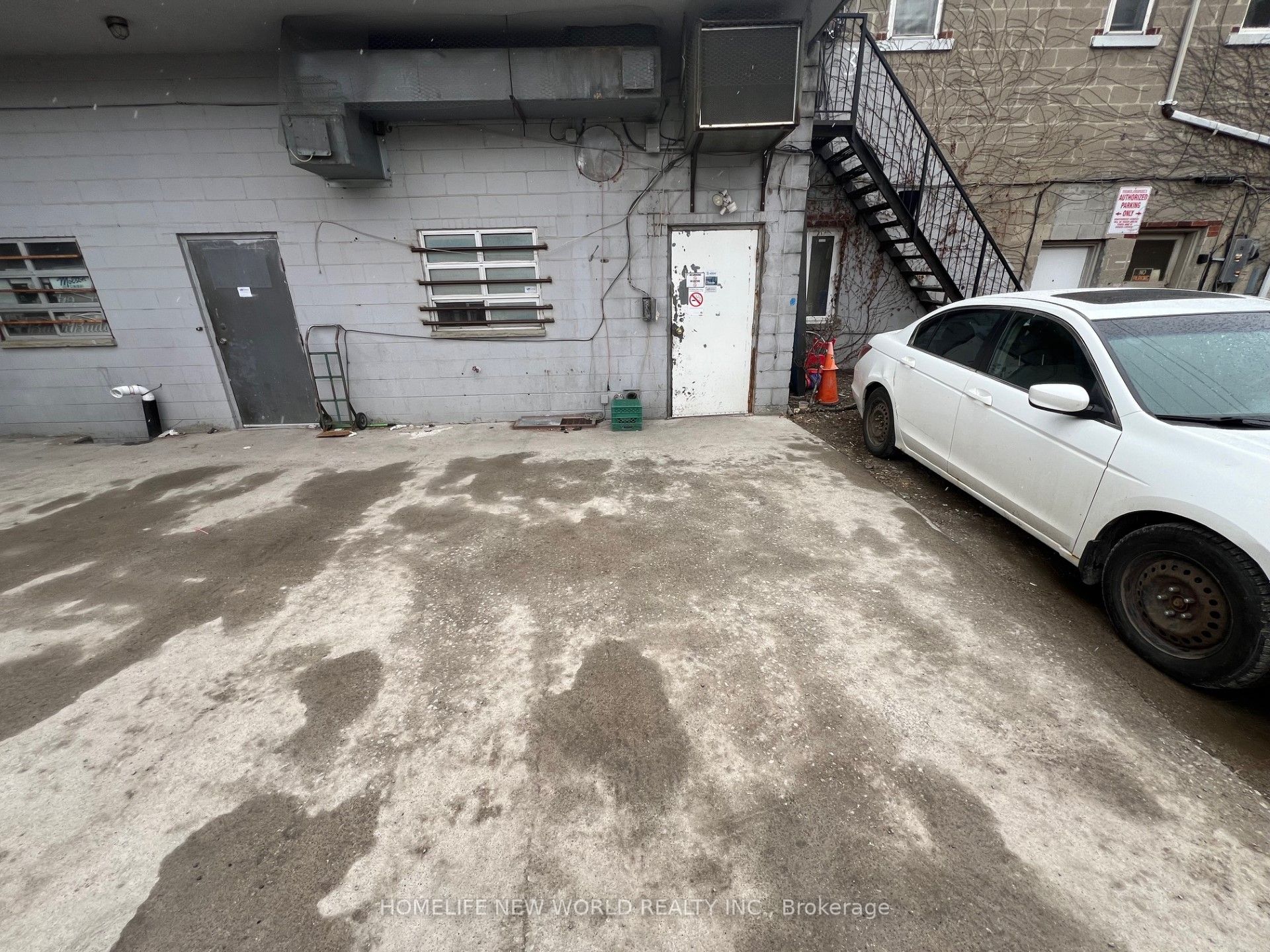 1662 Eglinton Avenue W Gnd+bmt Property Photo 19