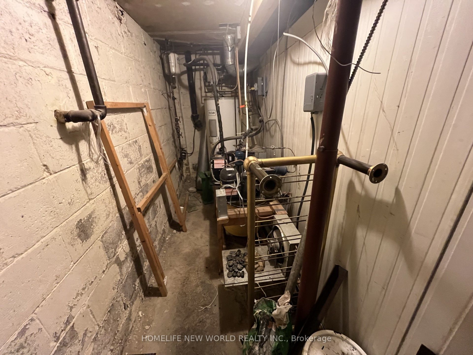 1662 Eglinton Avenue W Gnd+bmt Property Photo 37
