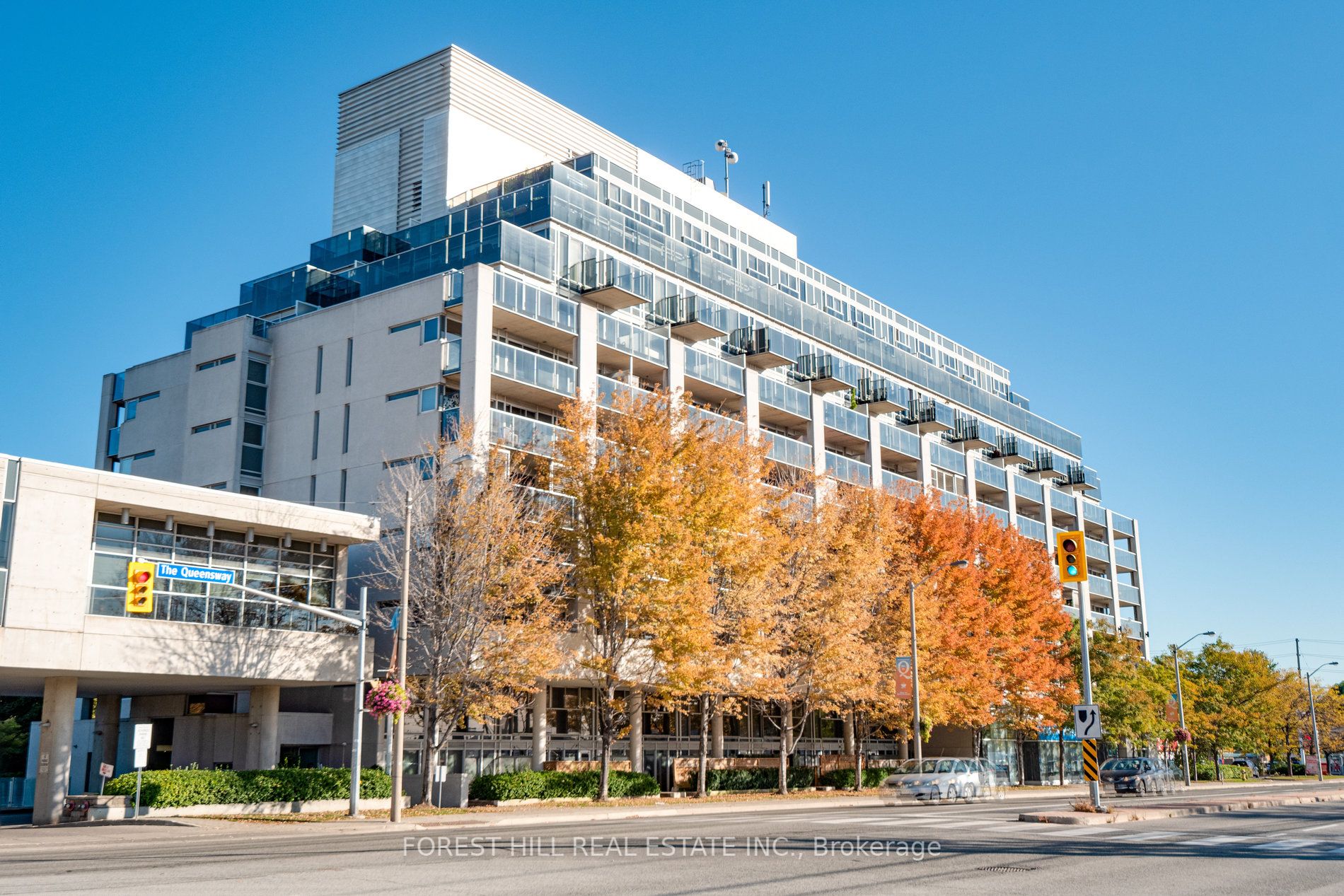 #301 - 1040 The Queensway Avenue Property Photo