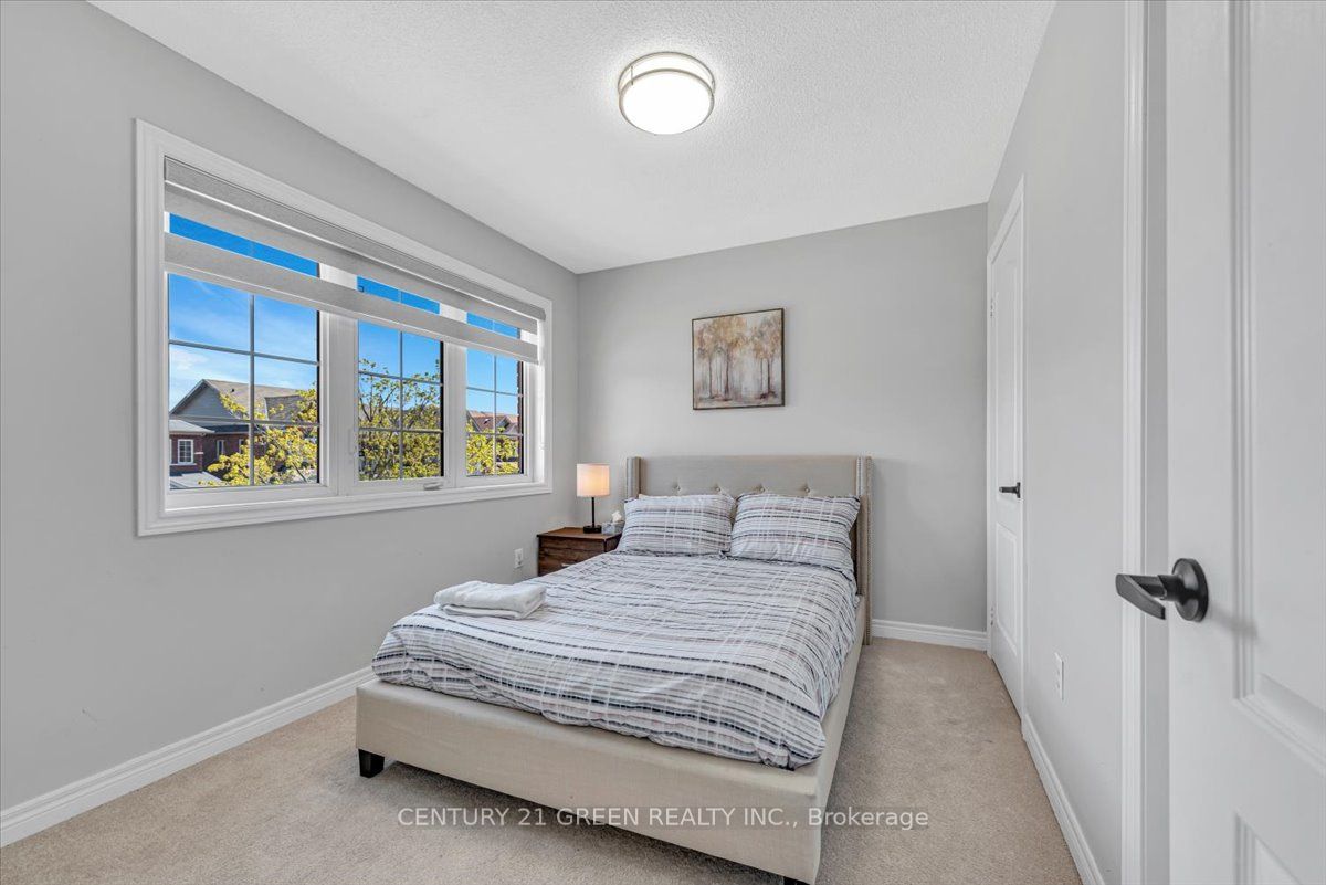 7 Accent Circle Property Photo 22