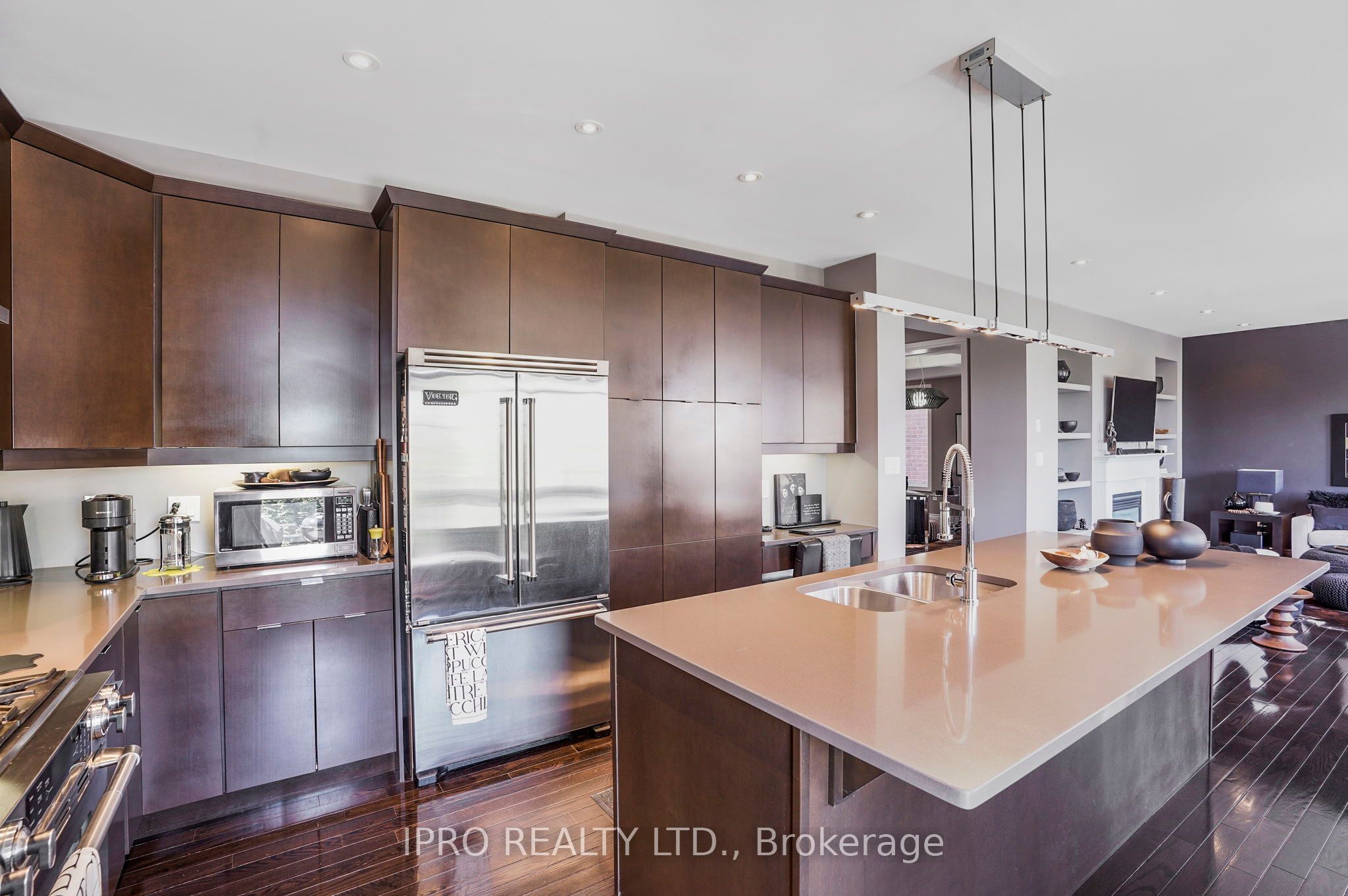 383 Wettlaufer Terrace Property Photo 8