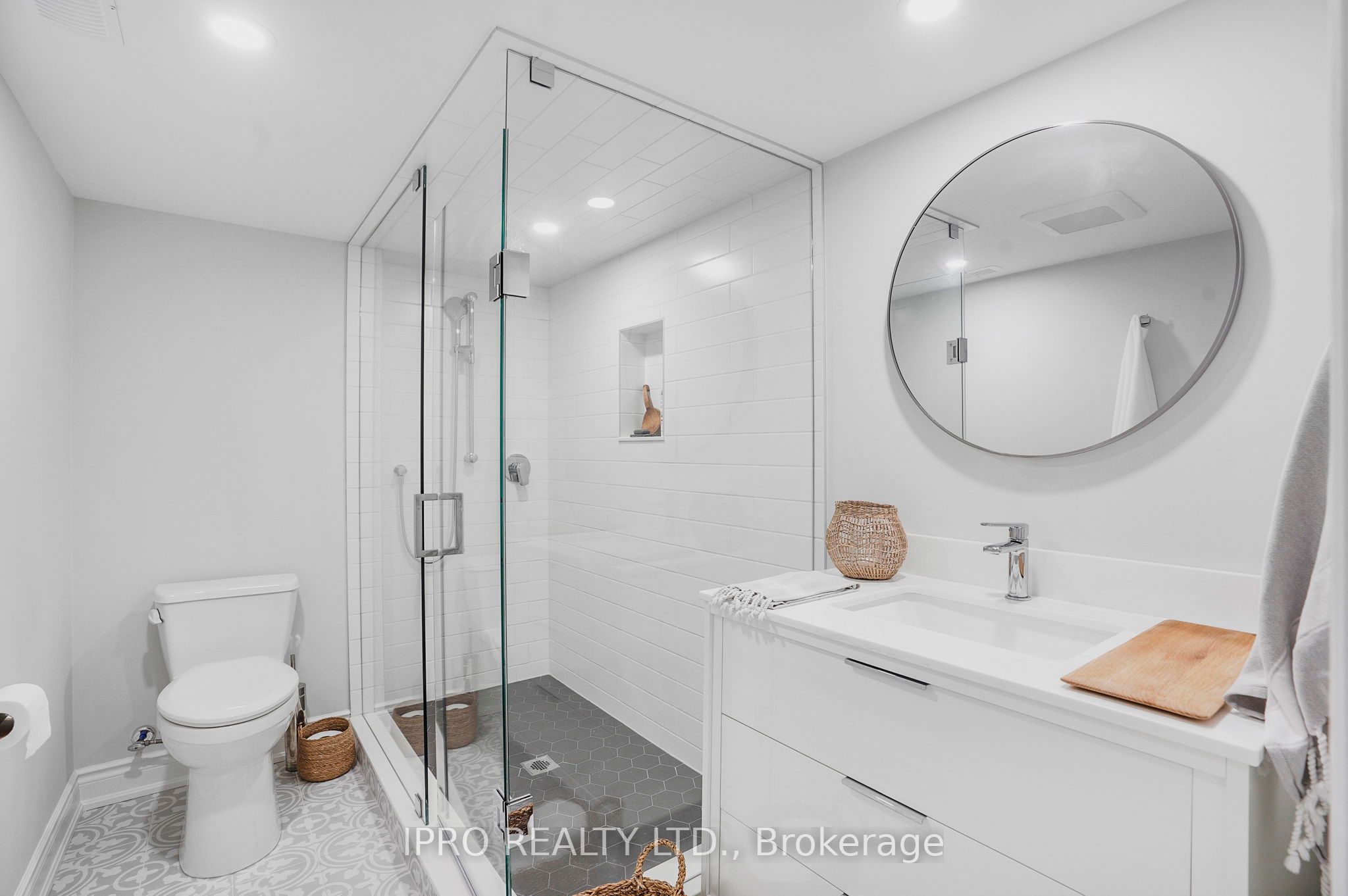 383 Wettlaufer Terrace Property Photo 33