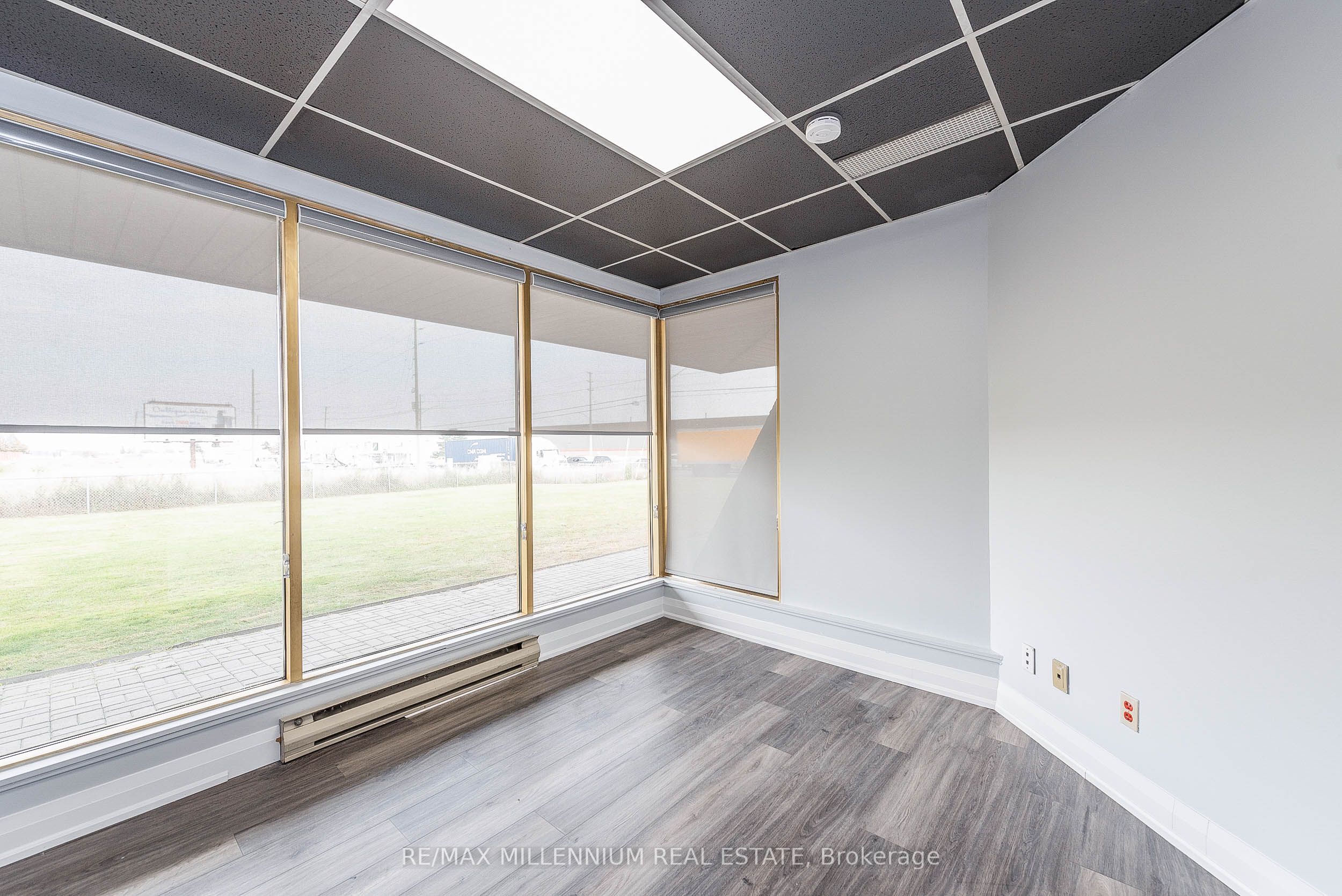1300 Steeles Avenue 110 Property Photo 5