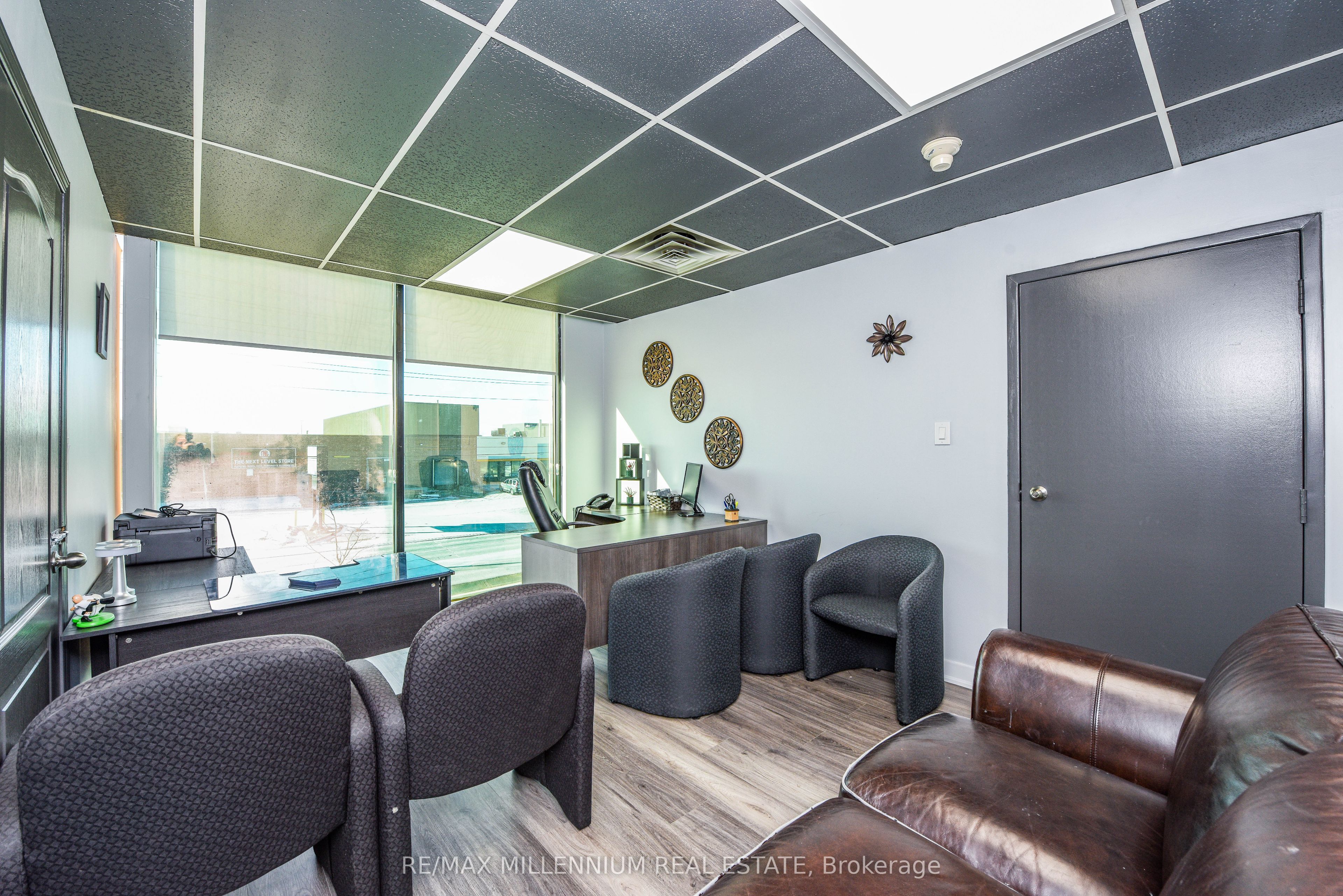 1300 Steeles Avenue 220 Property Photo 8
