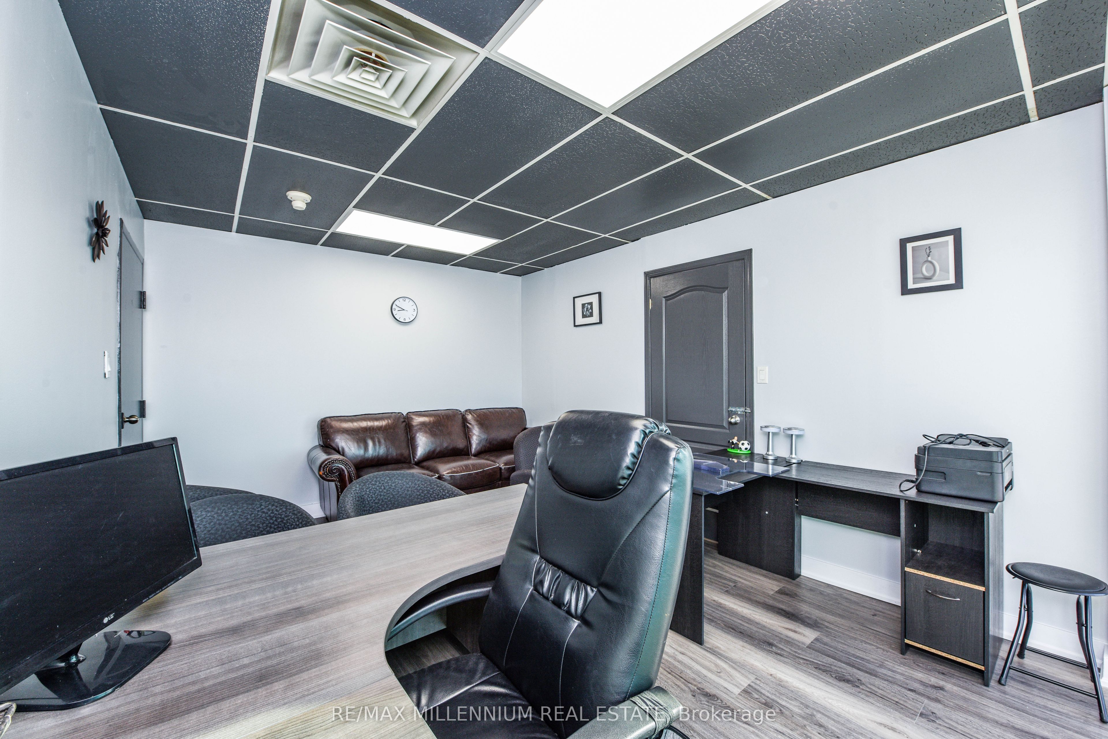 1300 Steeles Avenue 220 Property Photo 9