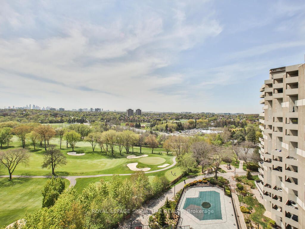#f19 - 288 Mill Road Property Photo 13