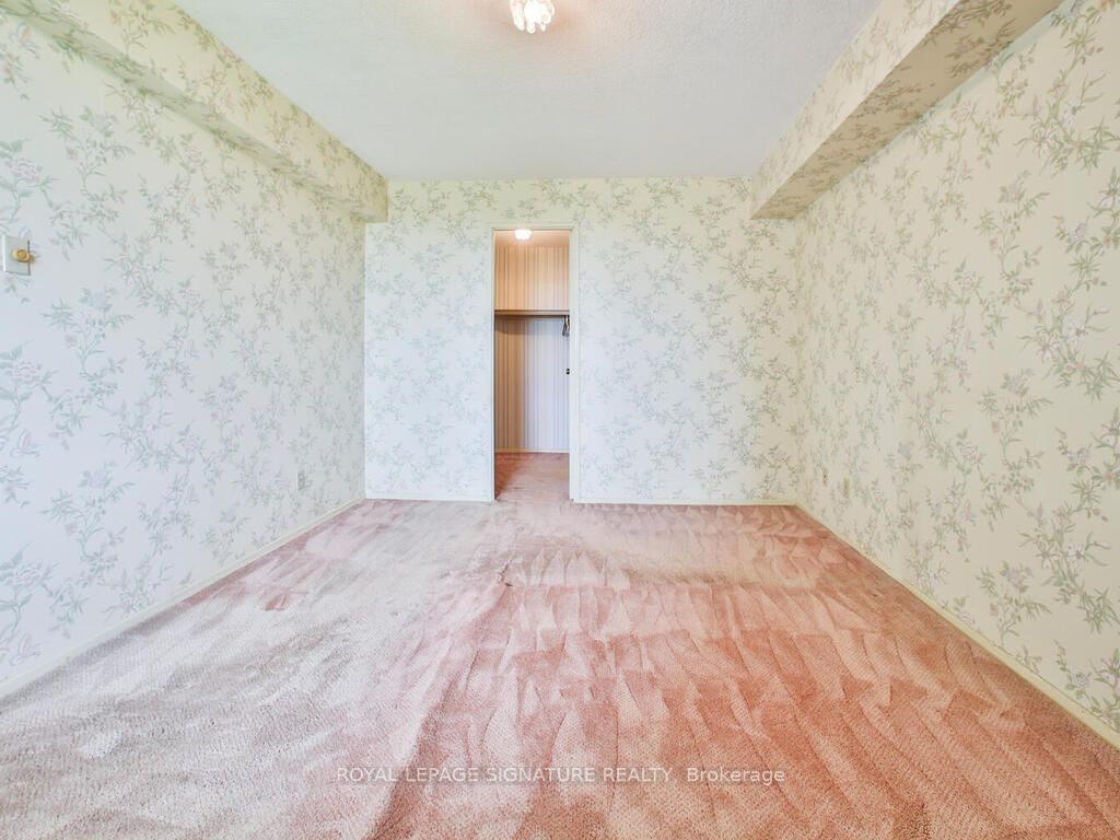 #f19 - 288 Mill Road Property Photo 25