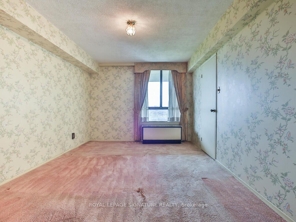 #f19 - 288 Mill Road Property Photo 26