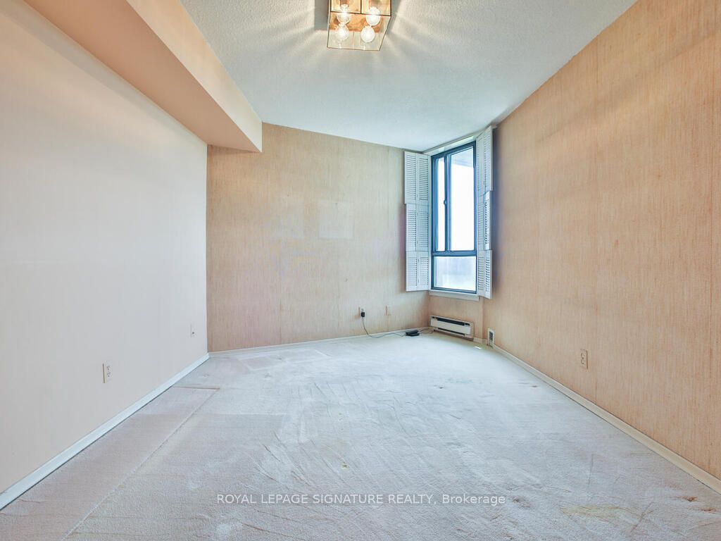 #f19 - 288 Mill Road Property Photo 31