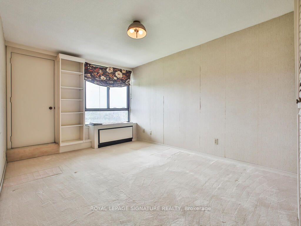 #f19 - 288 Mill Road Property Photo 36