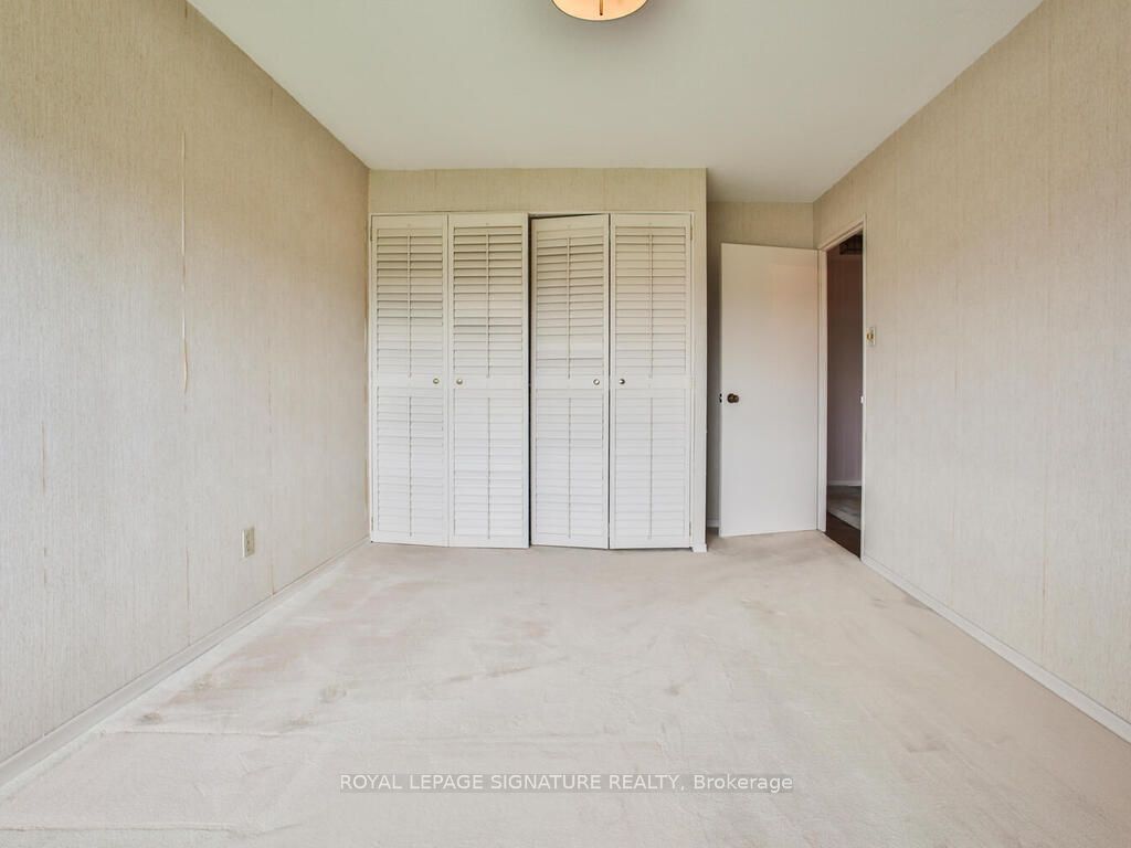 #f19 - 288 Mill Road Property Photo 39
