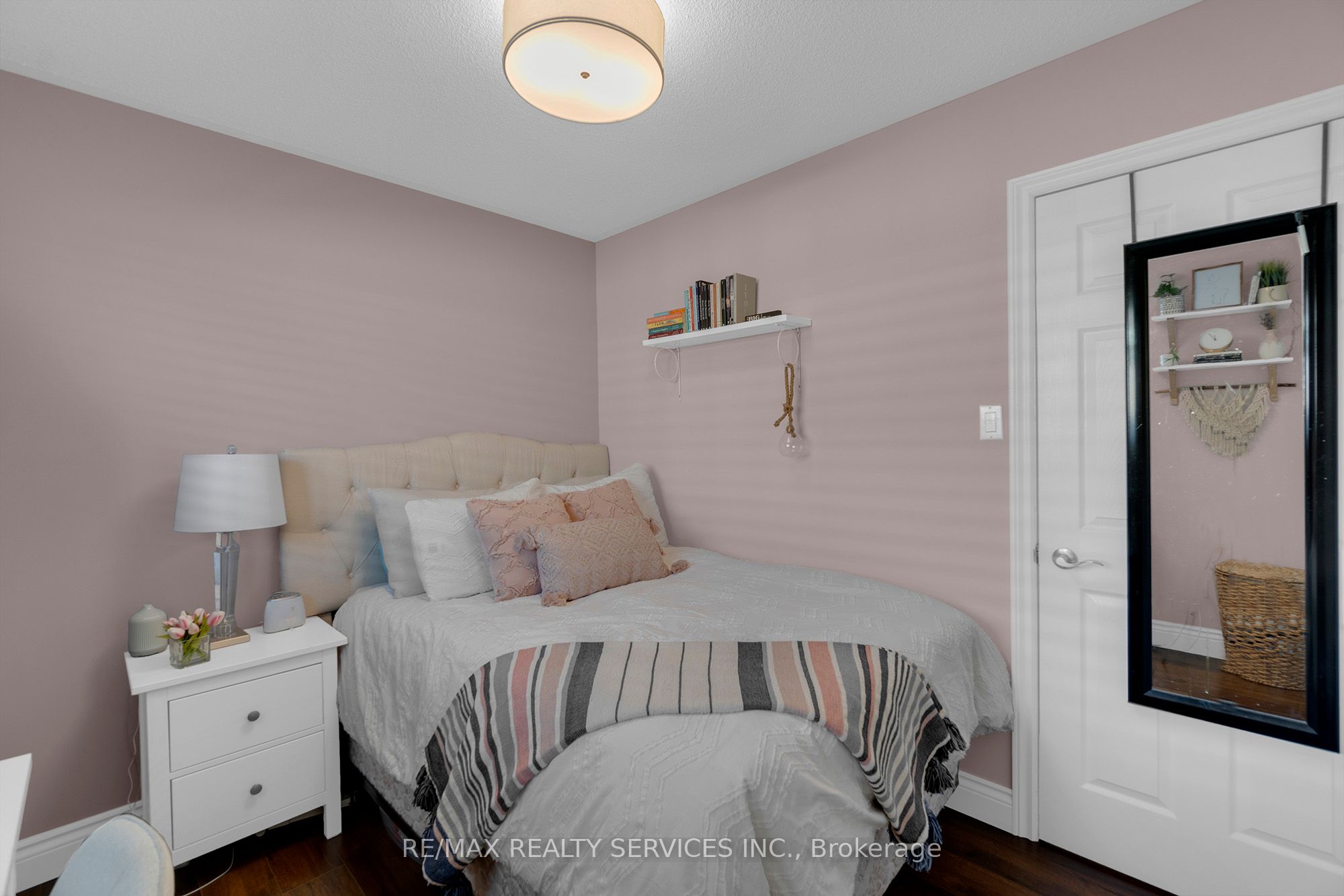 13 Cashel Street Property Photo 25