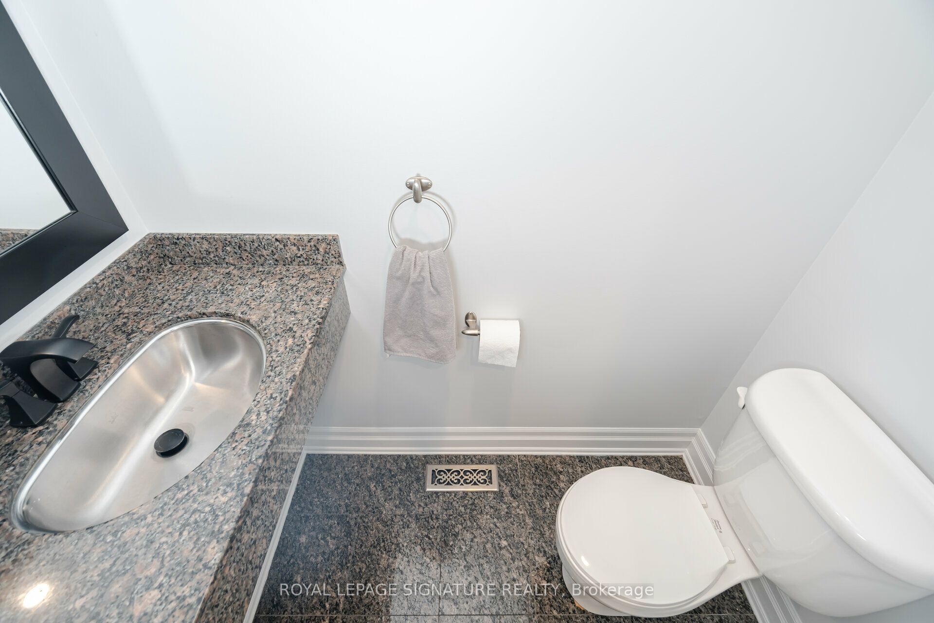 762 Vermouth Ave Property Photo 15
