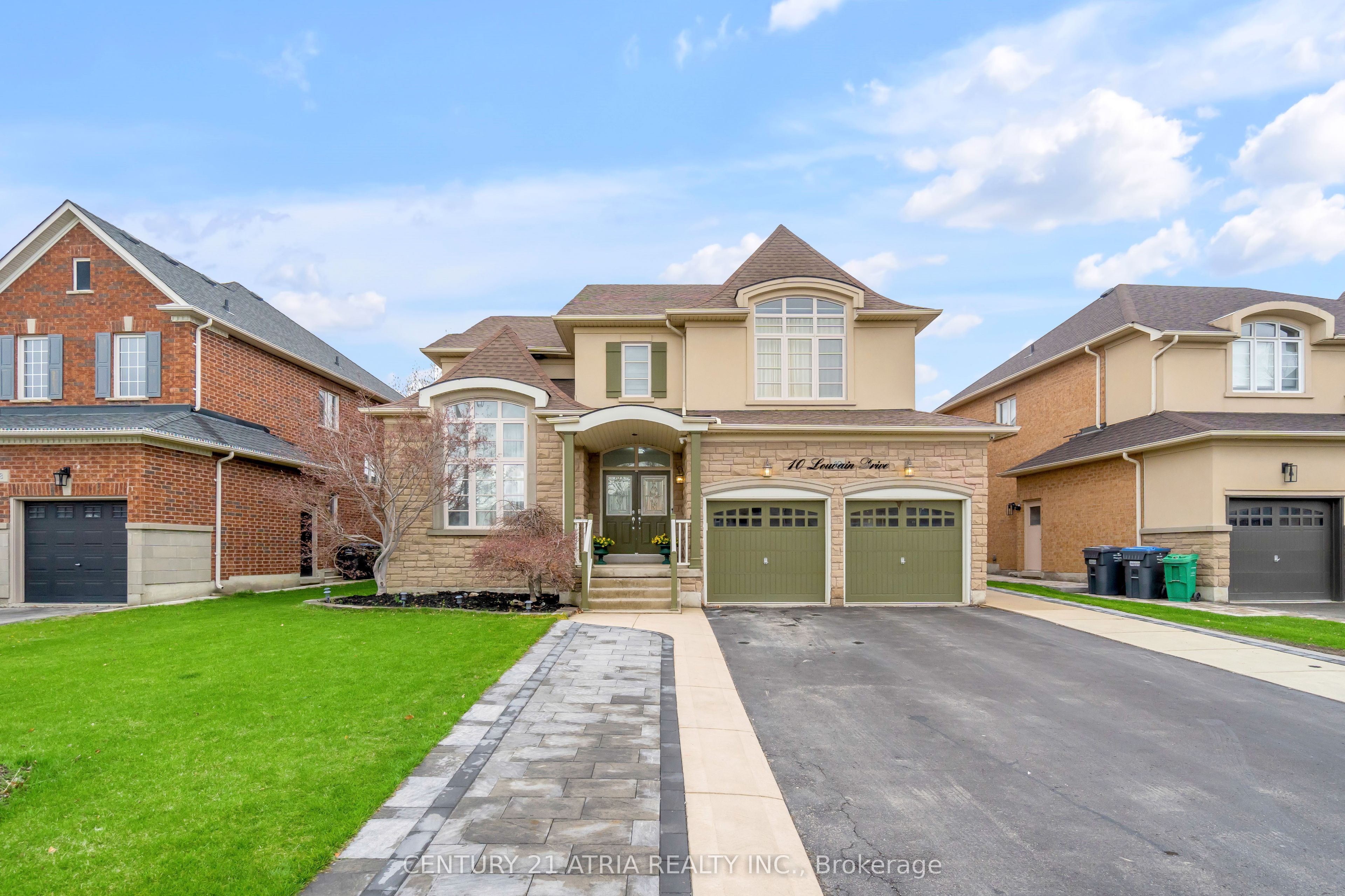 10 Louvain Drive Property Photo 1