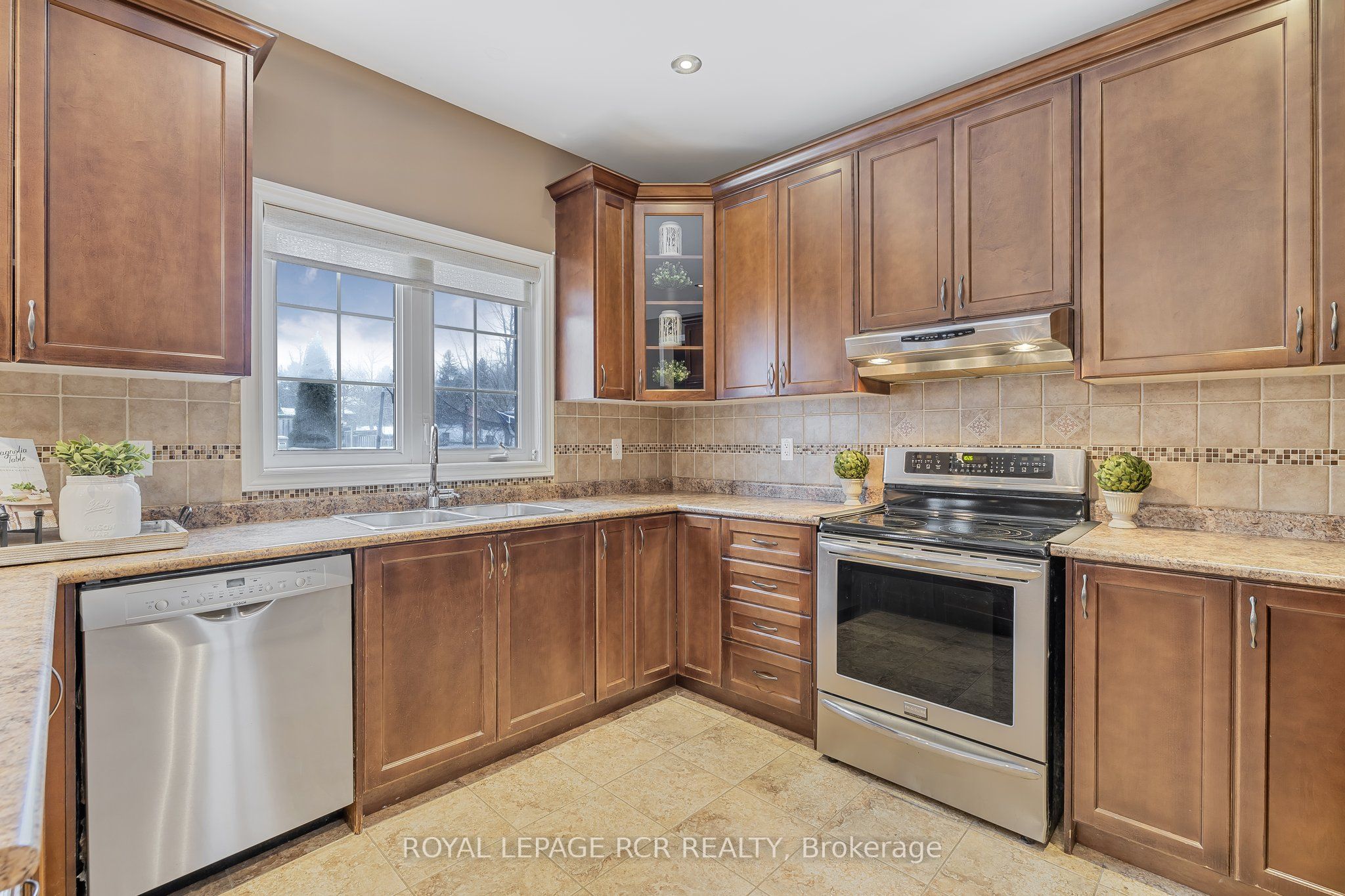 2 Littlebrook Lane Property Photo 14