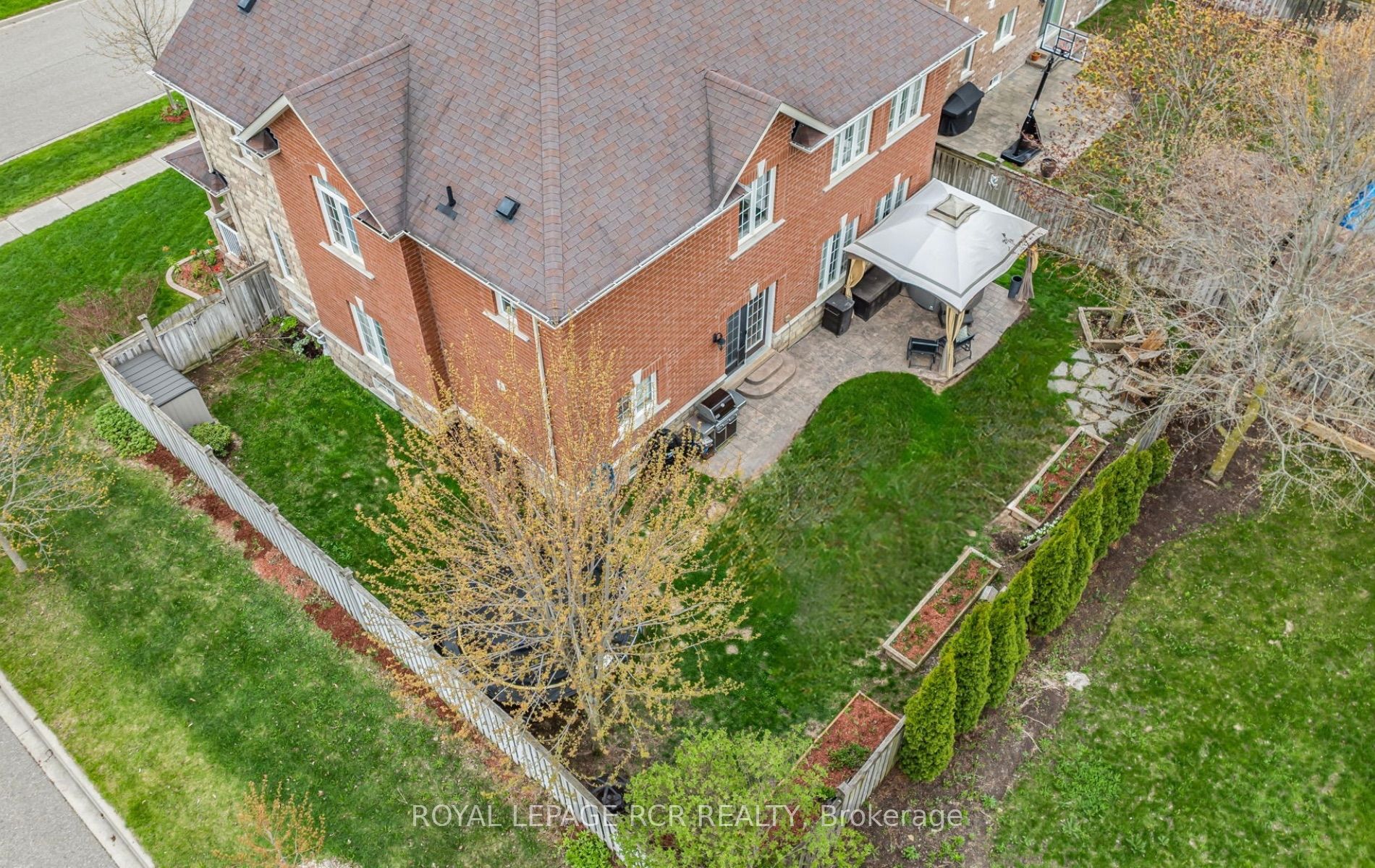 2 Littlebrook Lane Property Photo 32