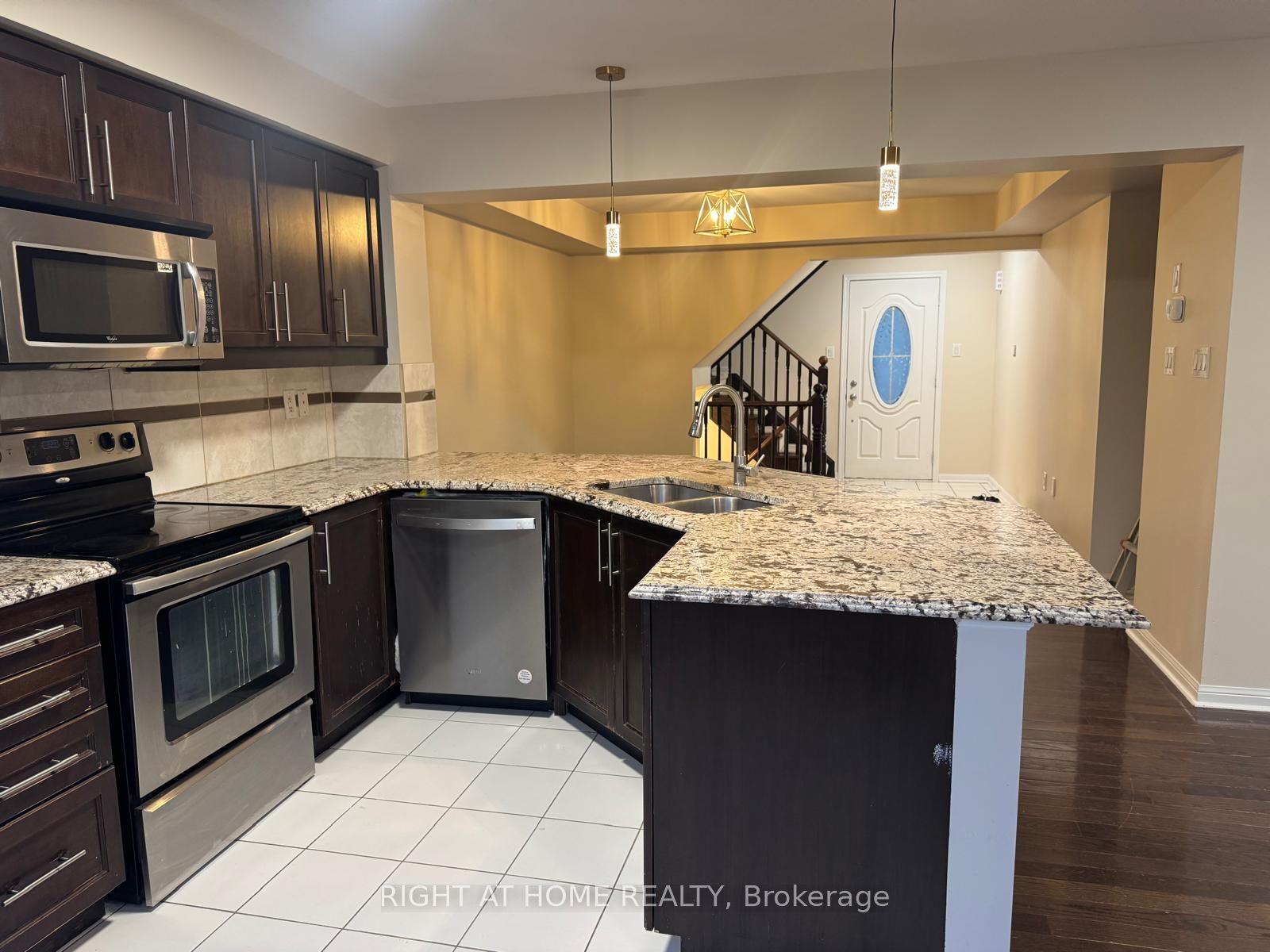 182 Higginbotham Crescent Property Photo 4