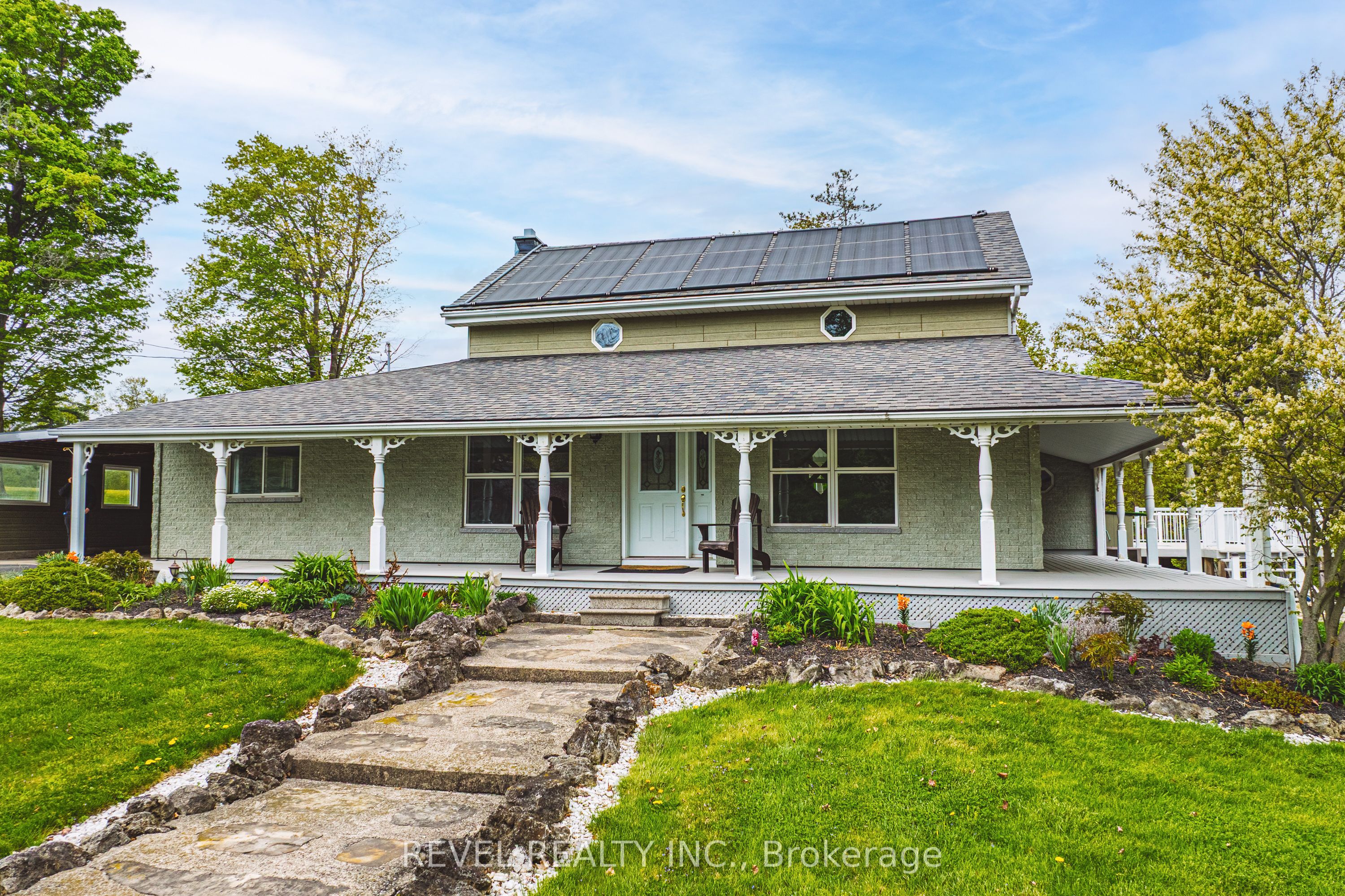 8546 Appleby Line Property Photo 1