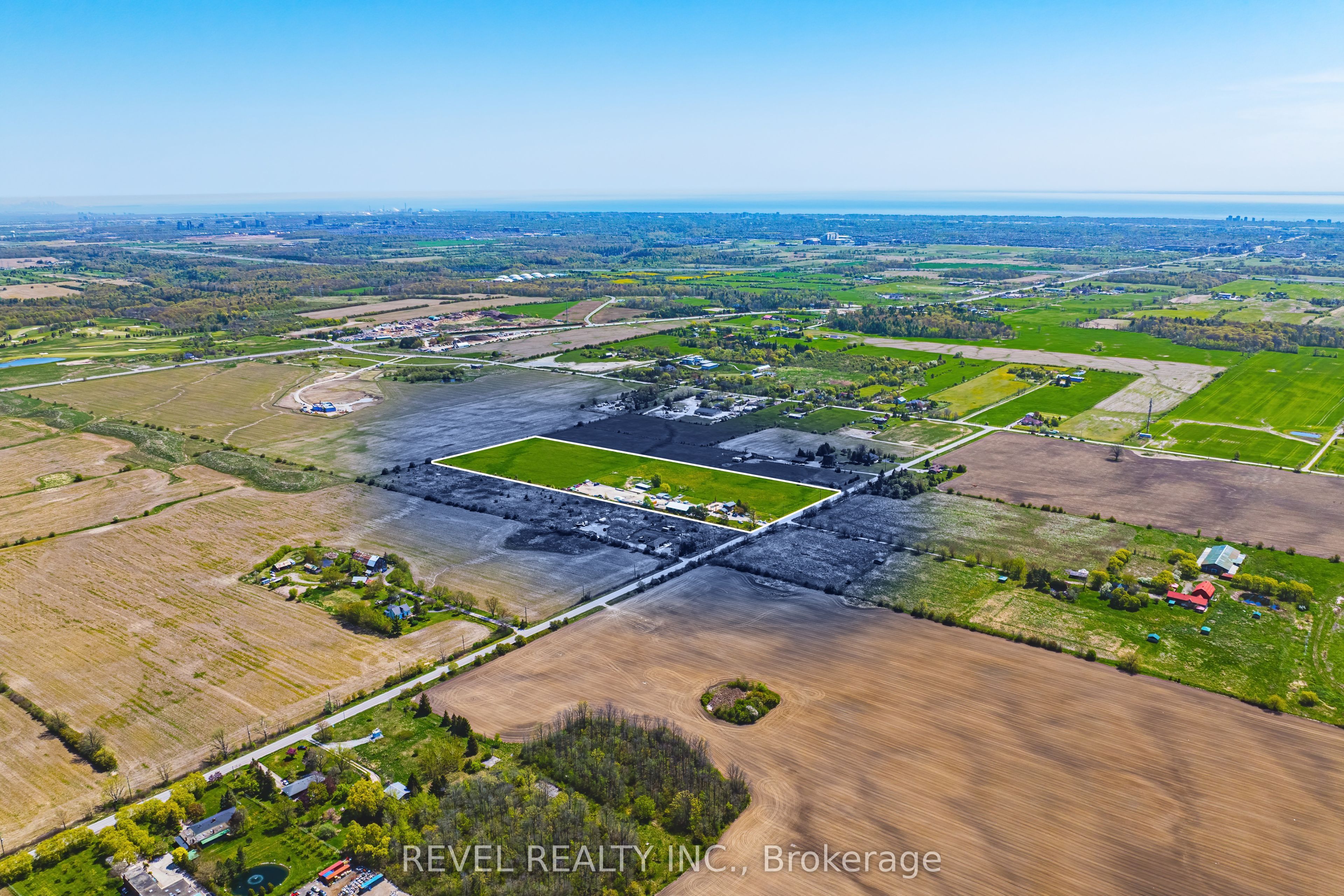 5121 FIRST Line Property Photo 1