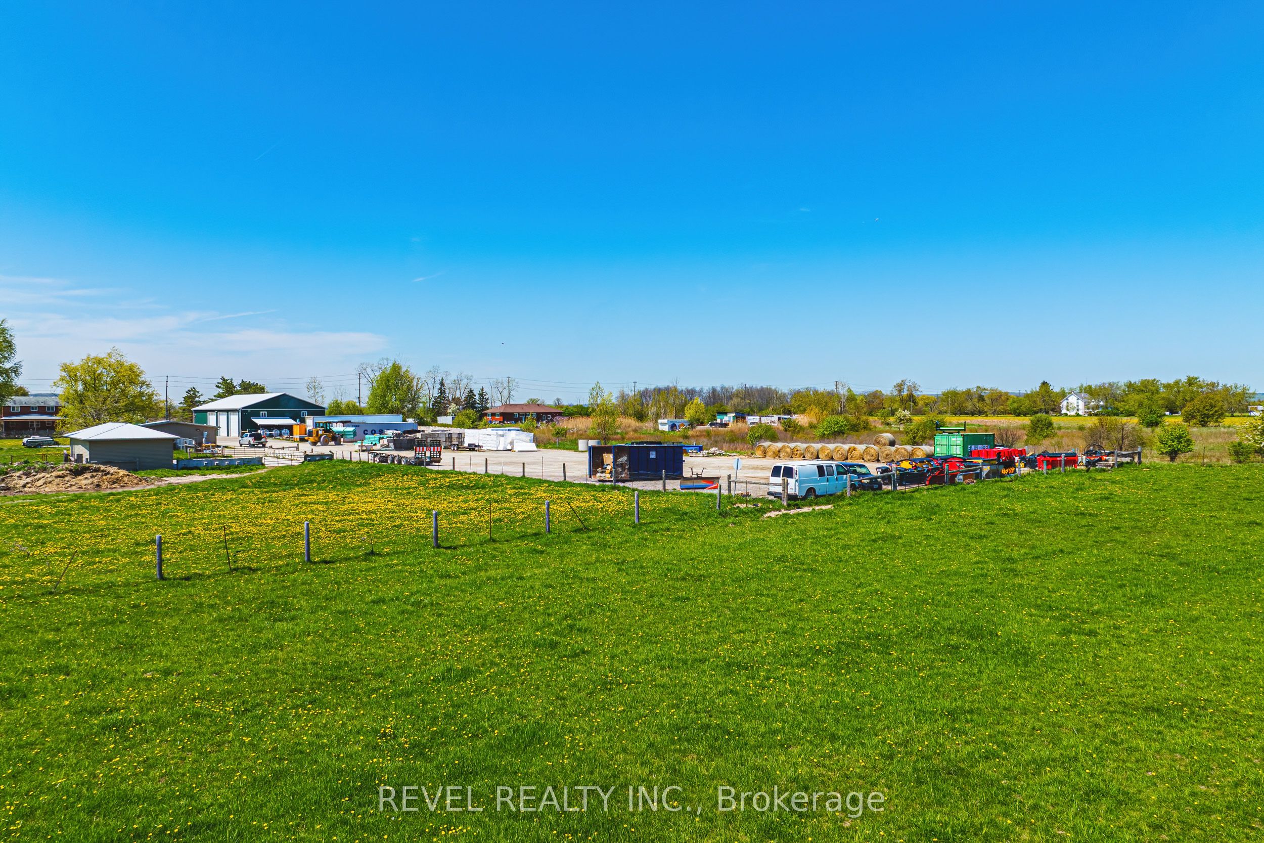 5121 1st Line Property Photo 27