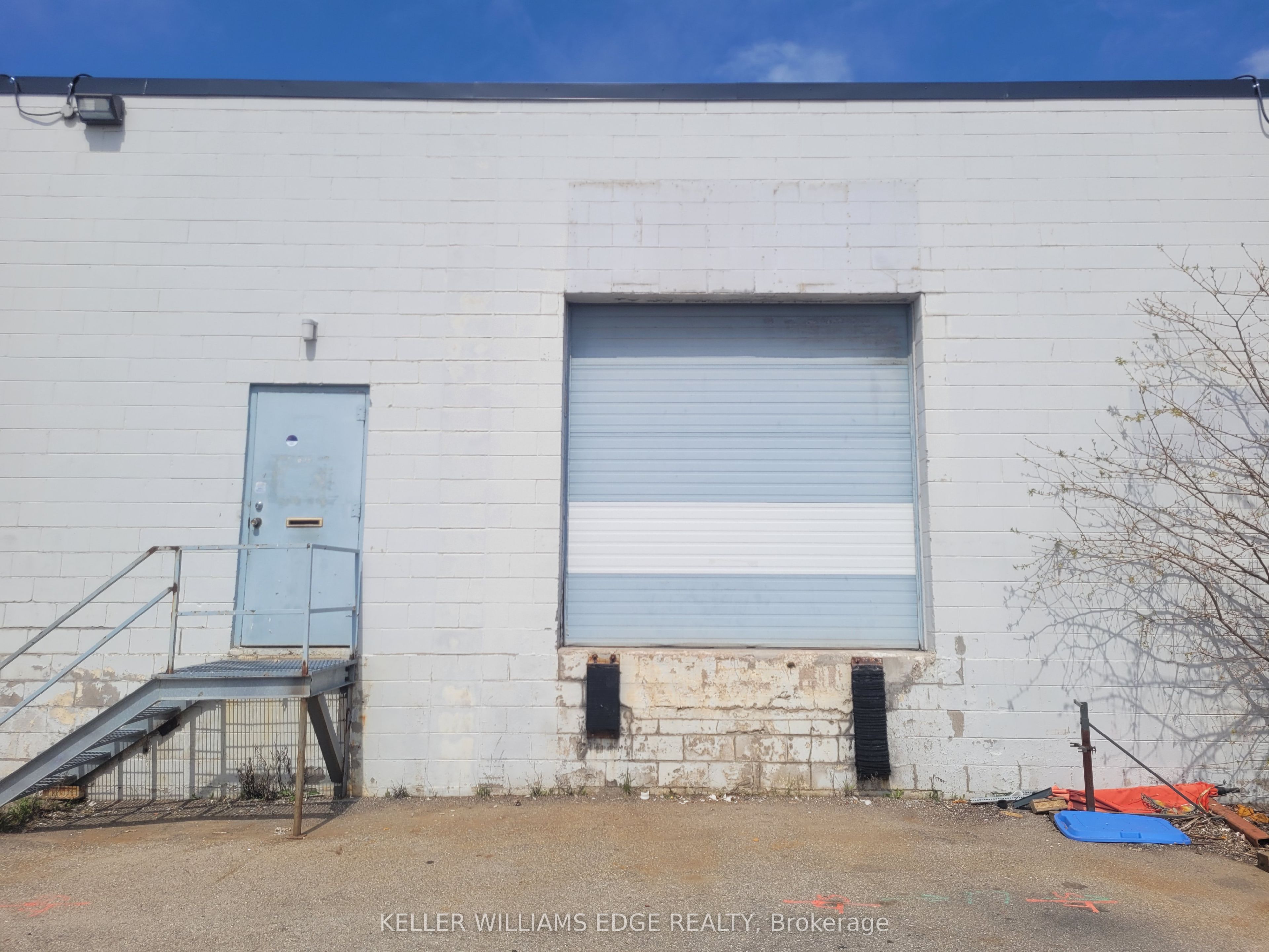 1160 Blair Road G Property Photo 6