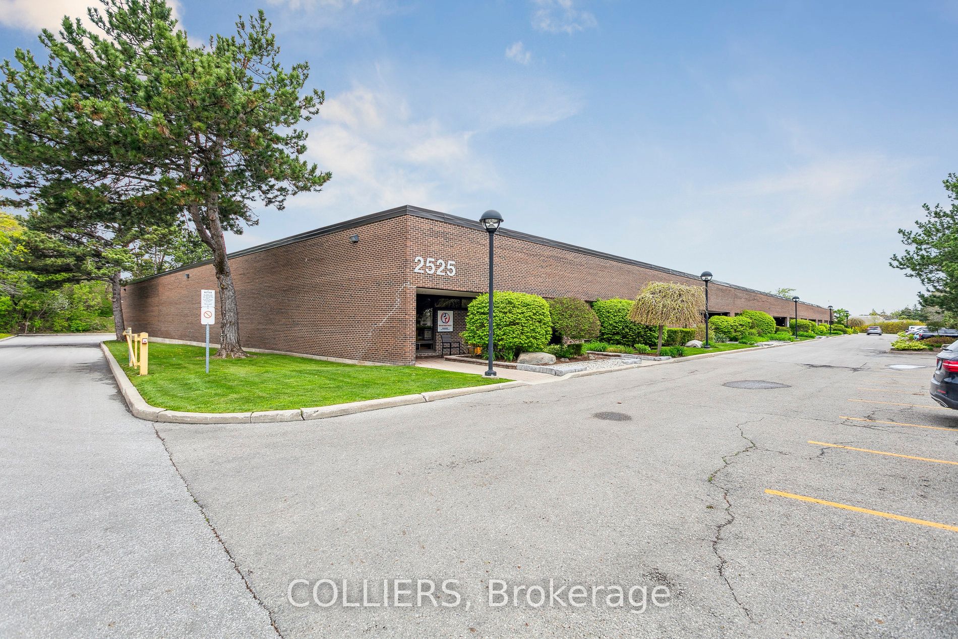 2525 Dunwin Drive 8-9 Property Photo 1
