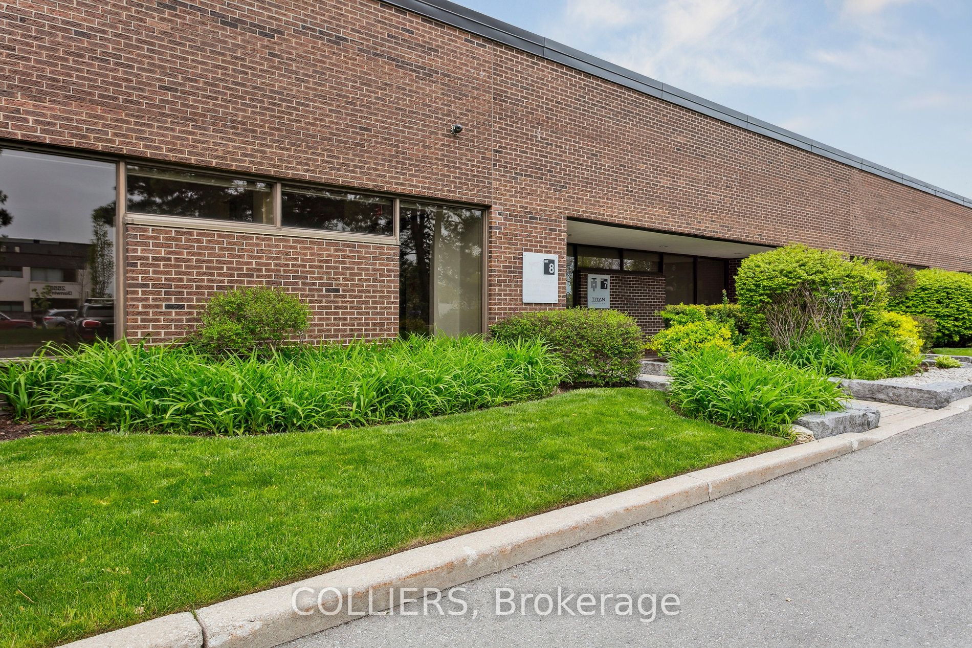 2525 Dunwin Drive 8-9 Property Photo 3