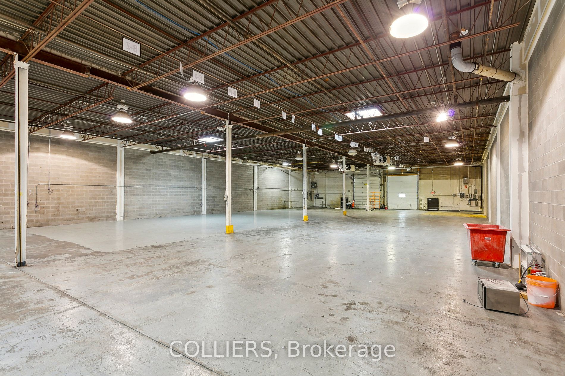 2525 Dunwin Drive 8-9 Property Photo 6