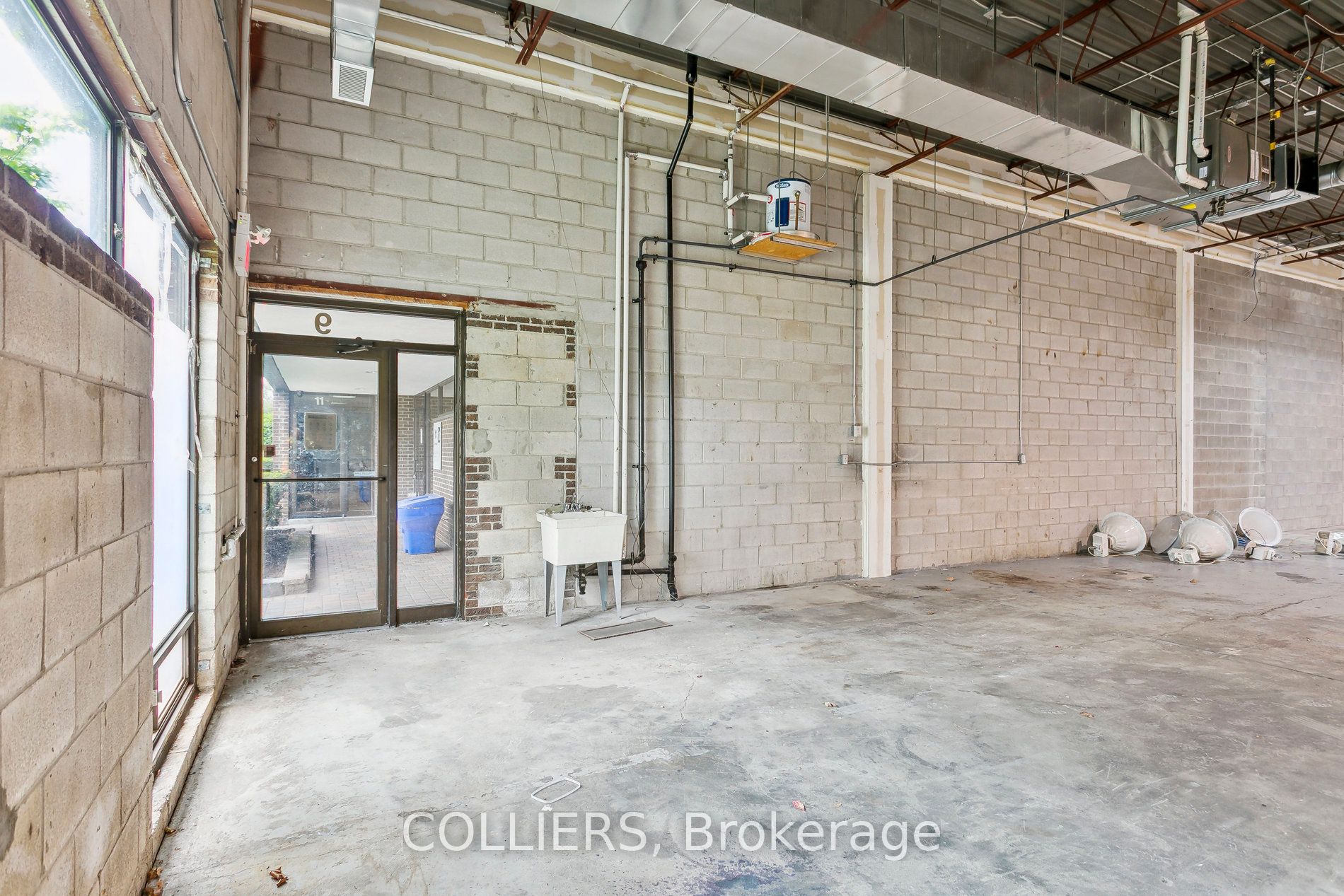 2525 Dunwin Drive 8-9 Property Photo 11
